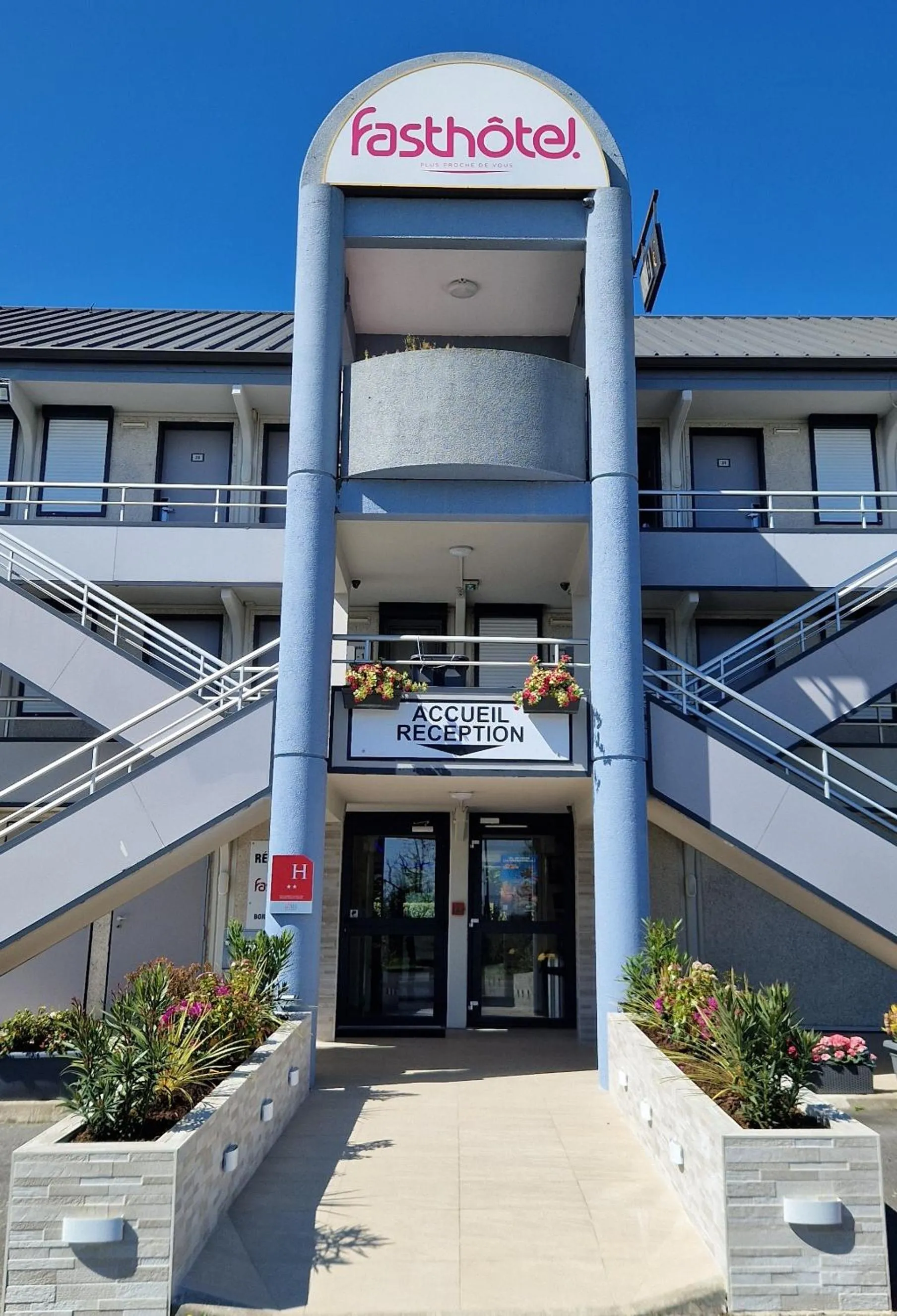 Facade/entrance in Fasthotel Roissy - Saint-Witz