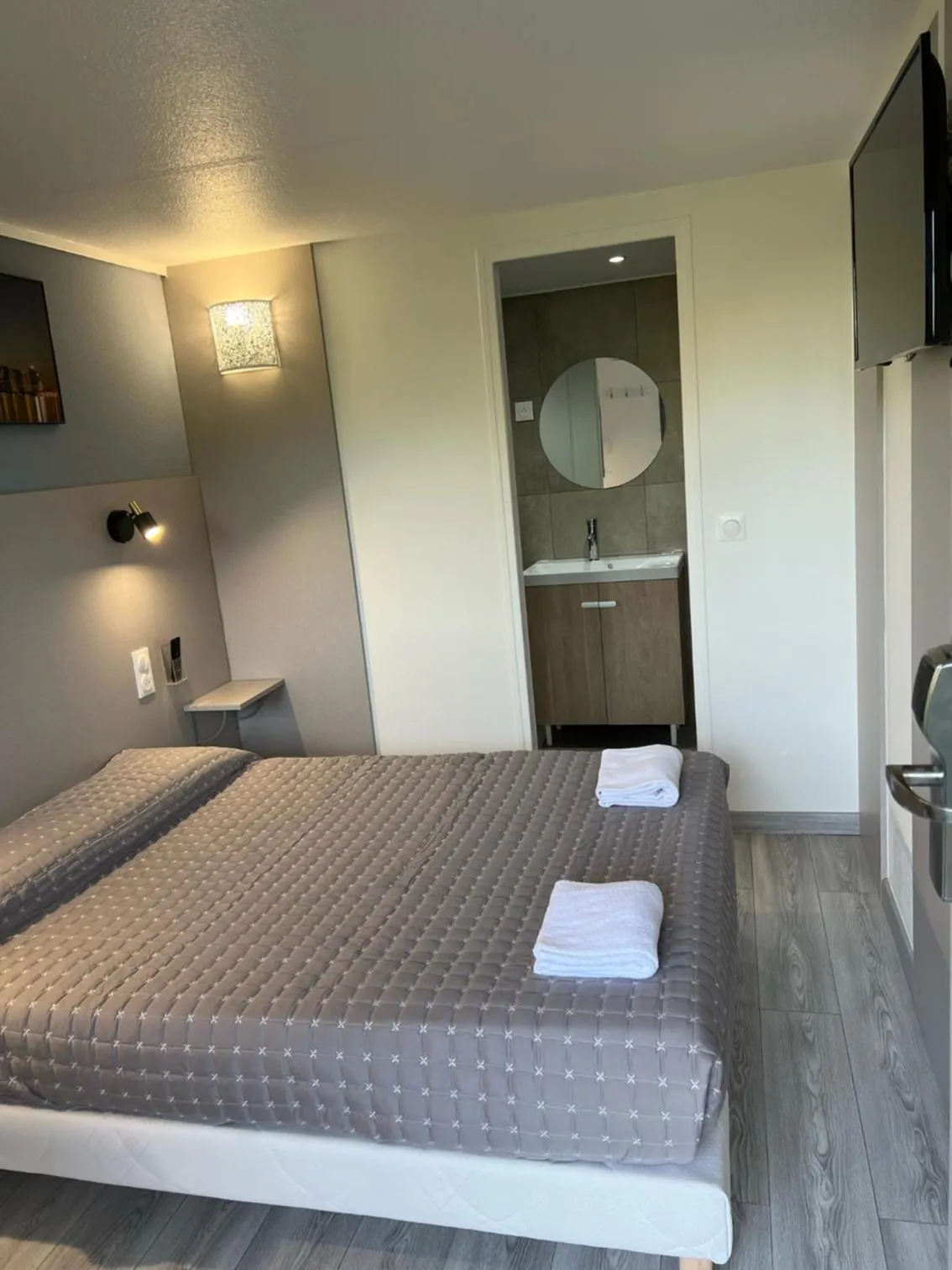 Bedroom, Bed in Fasthotel Roissy - Saint-Witz