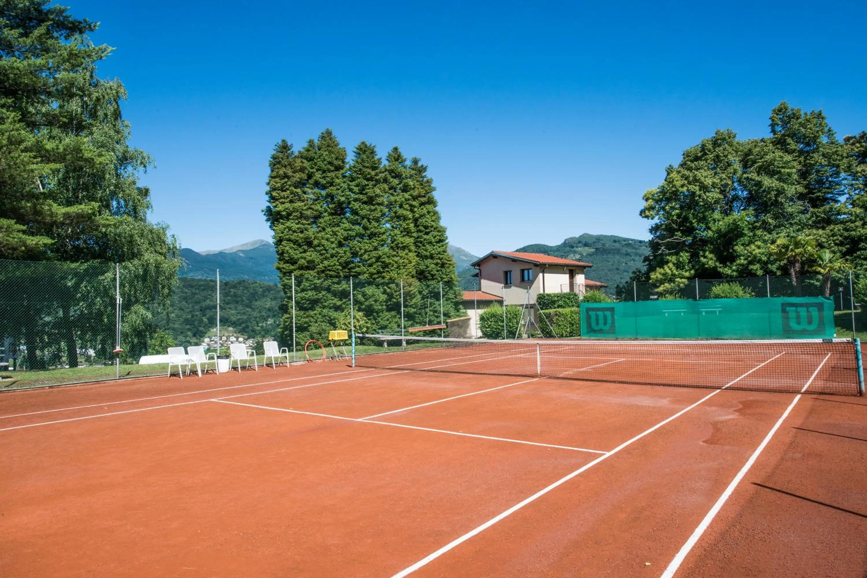 Tennis court in Centro Cadro Panoramica