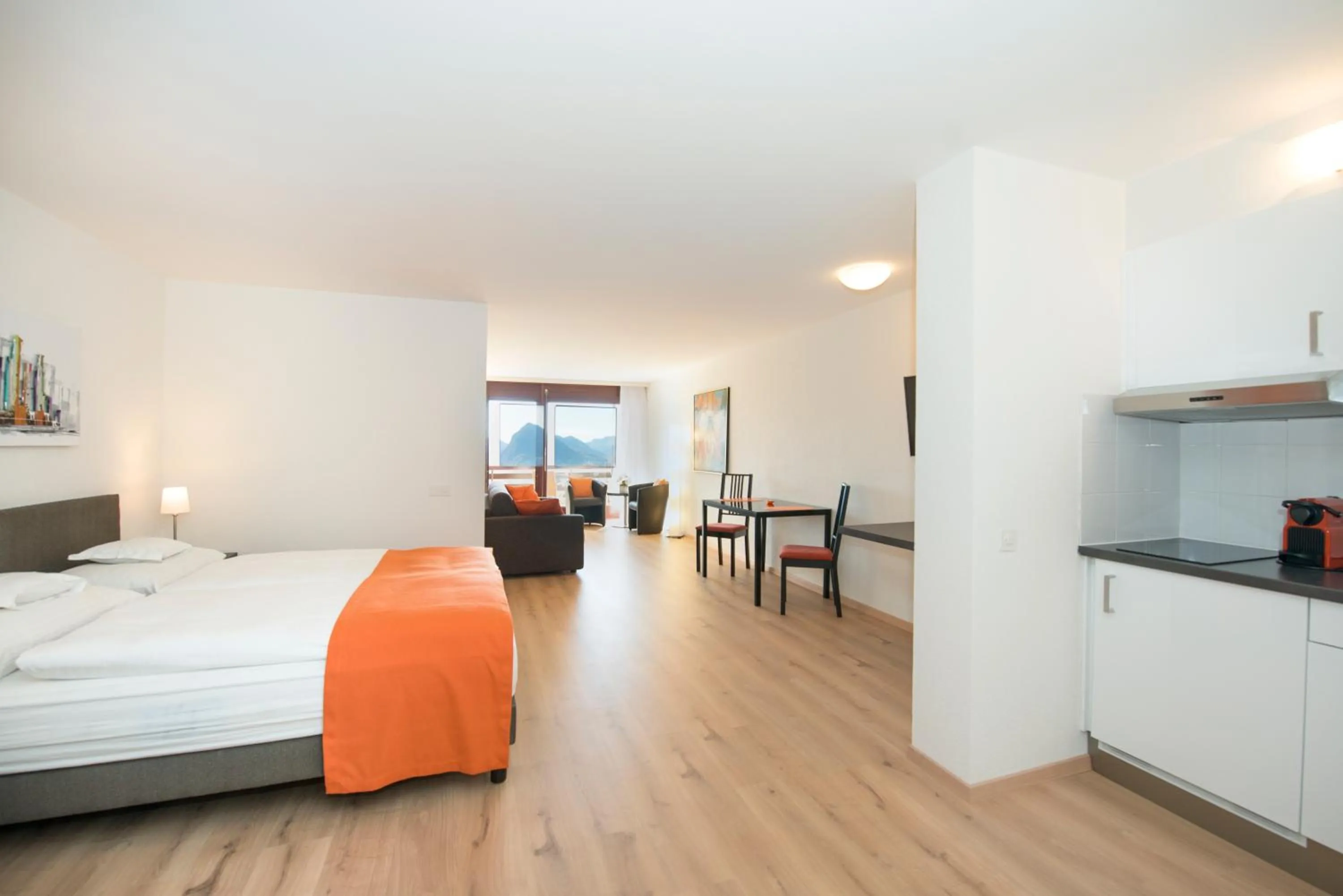 Kitchen or kitchenette, Bed in Centro Cadro Panoramica