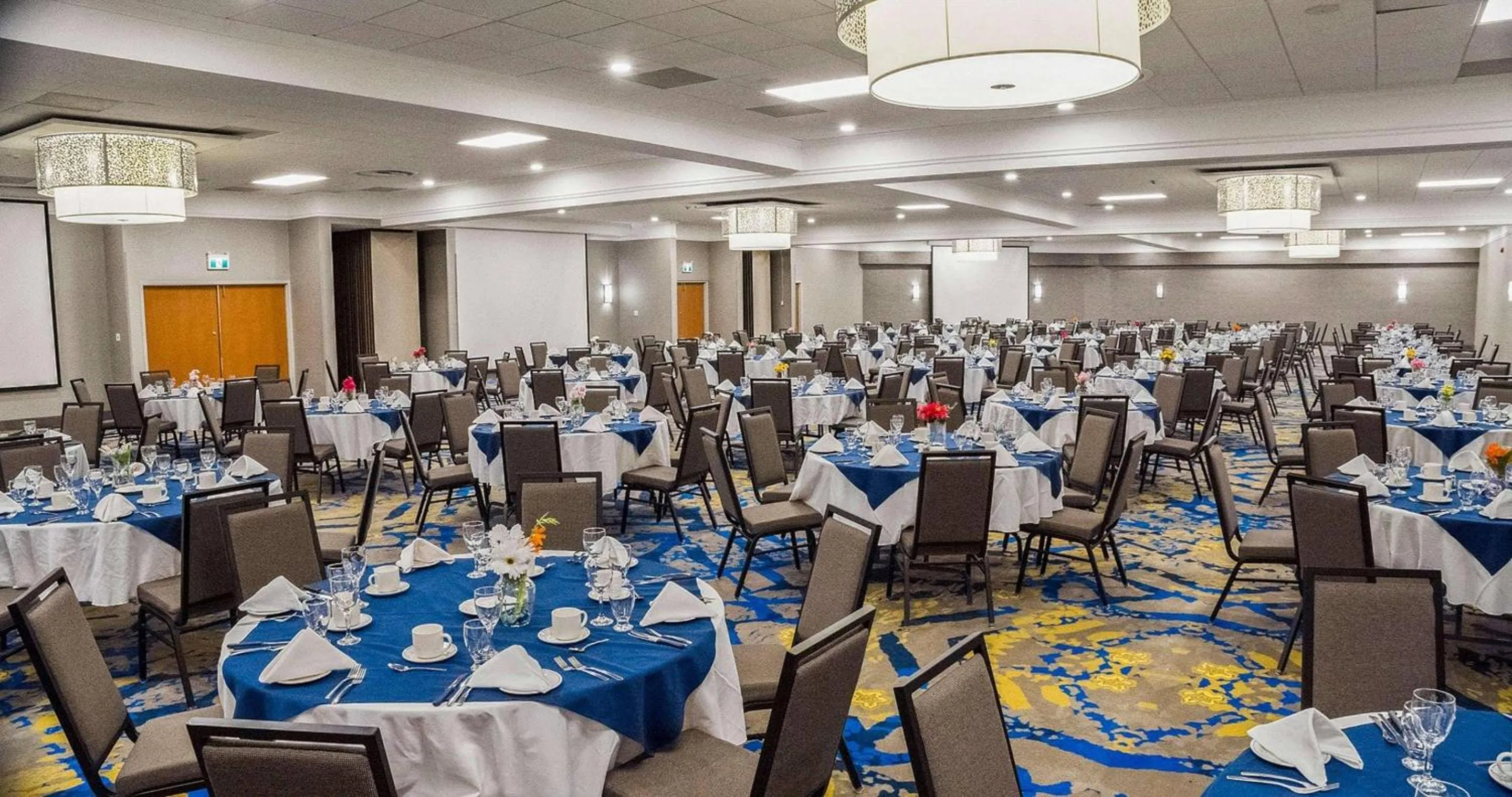 Meeting/conference room in Radisson Hotel Sudbury