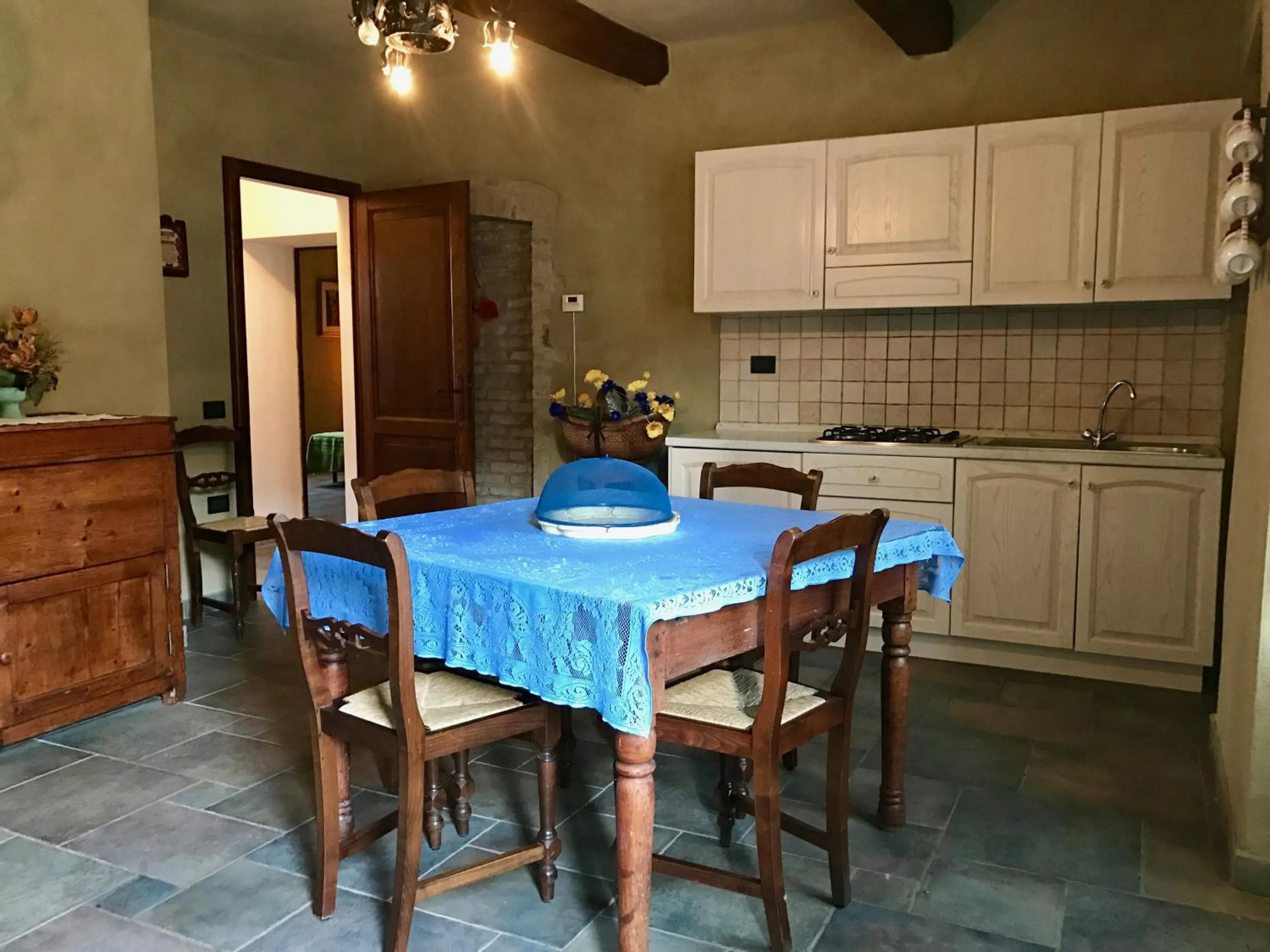 Photo of the whole room in Casale San Giovanni