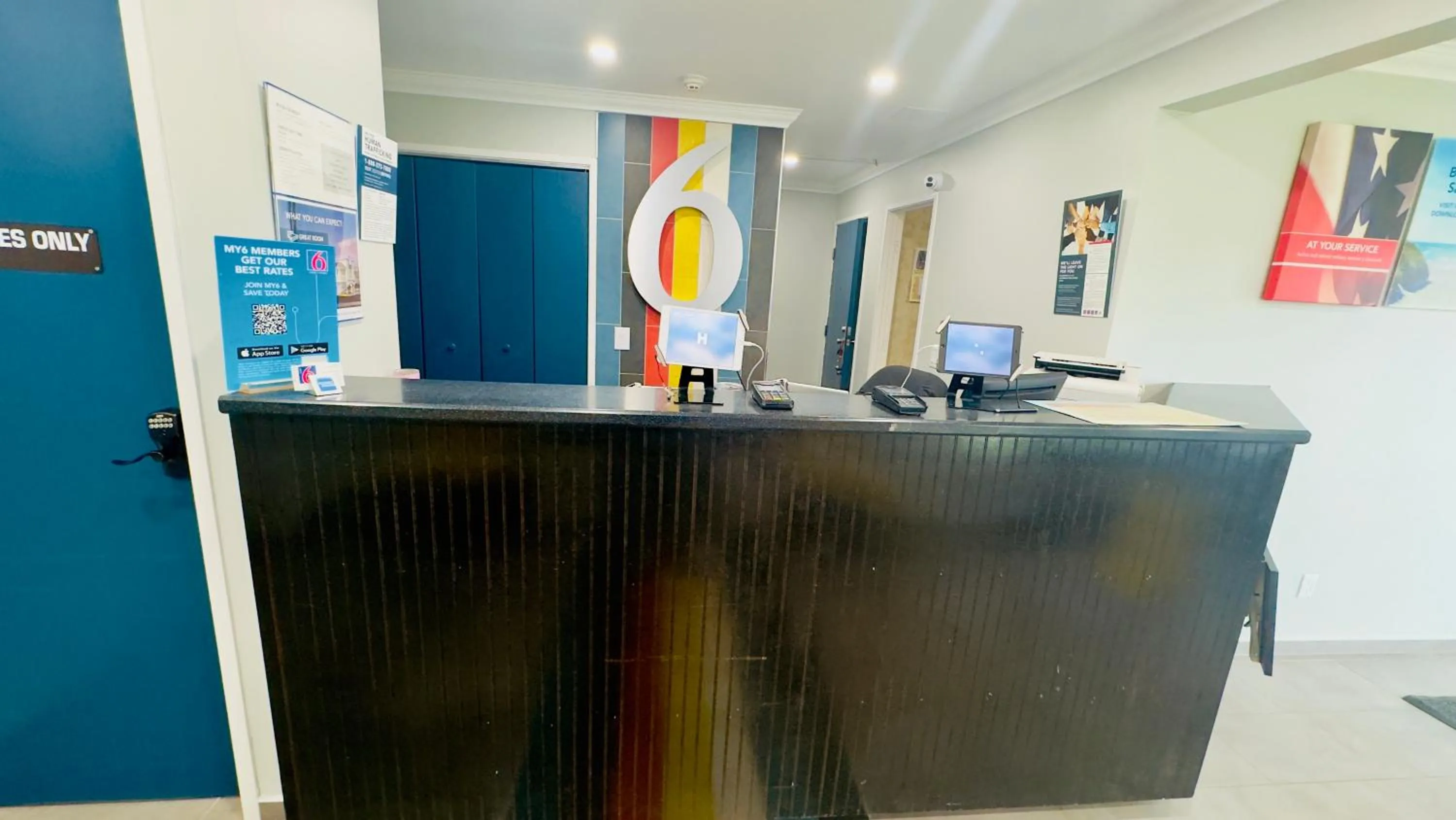 Lobby or reception in Motel 6 McGraw, NY - Cortland