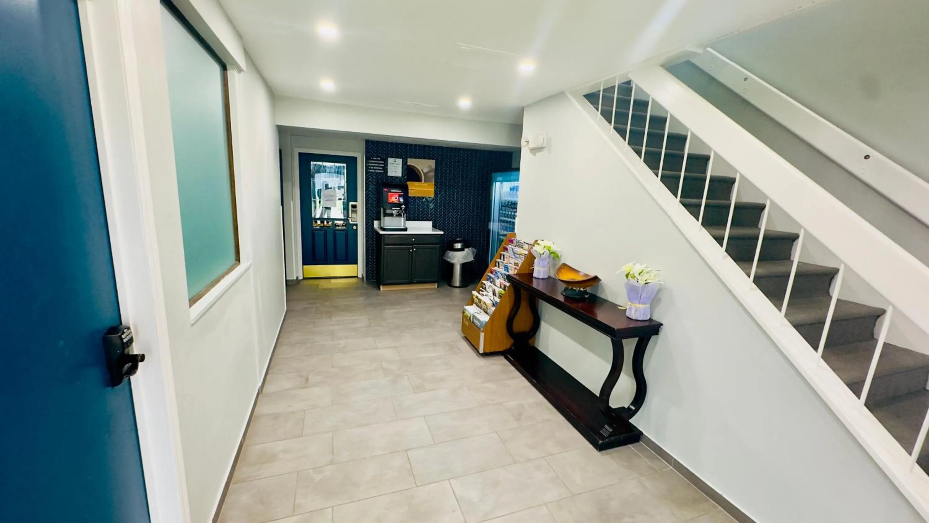 Lobby or reception in Motel 6 McGraw, NY - Cortland