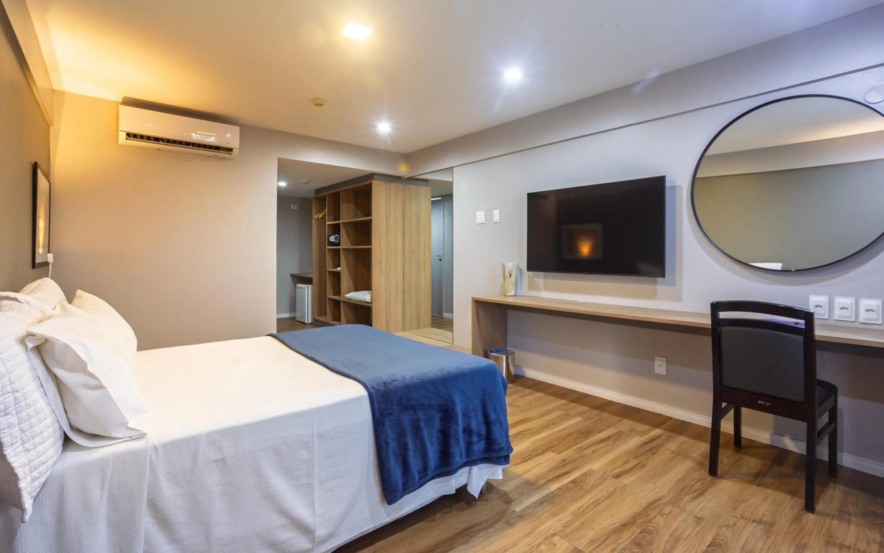 Bed in Blue Tree Towers Rio Poty