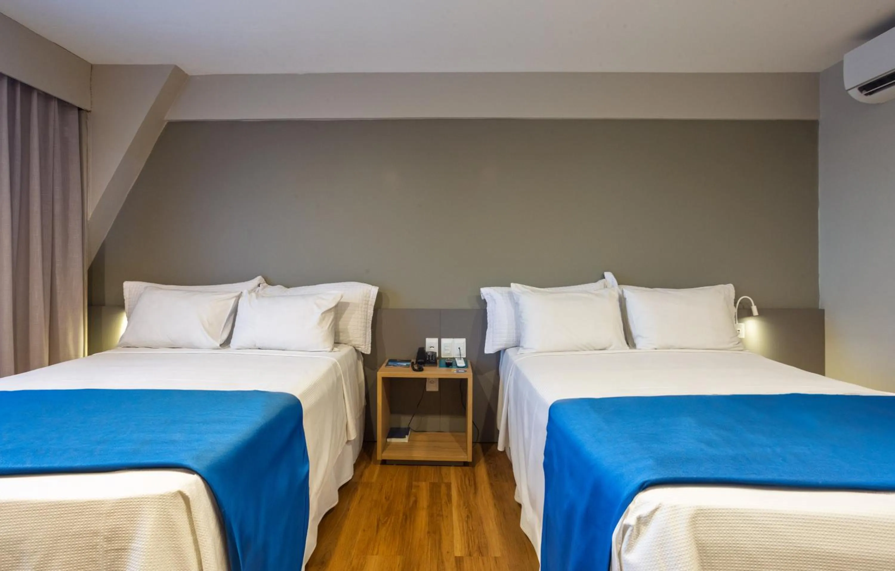 Bed in Blue Tree Towers Rio Poty