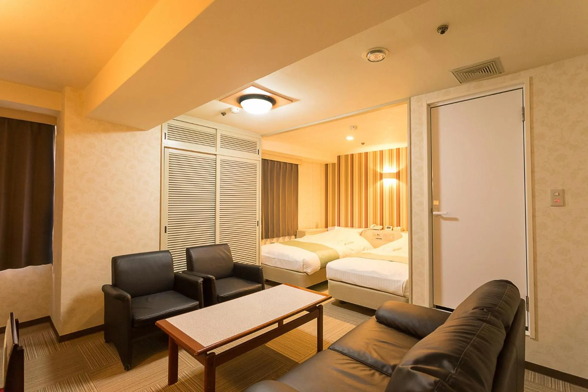 Photo of the whole room, Bed in Hotel Johzenji