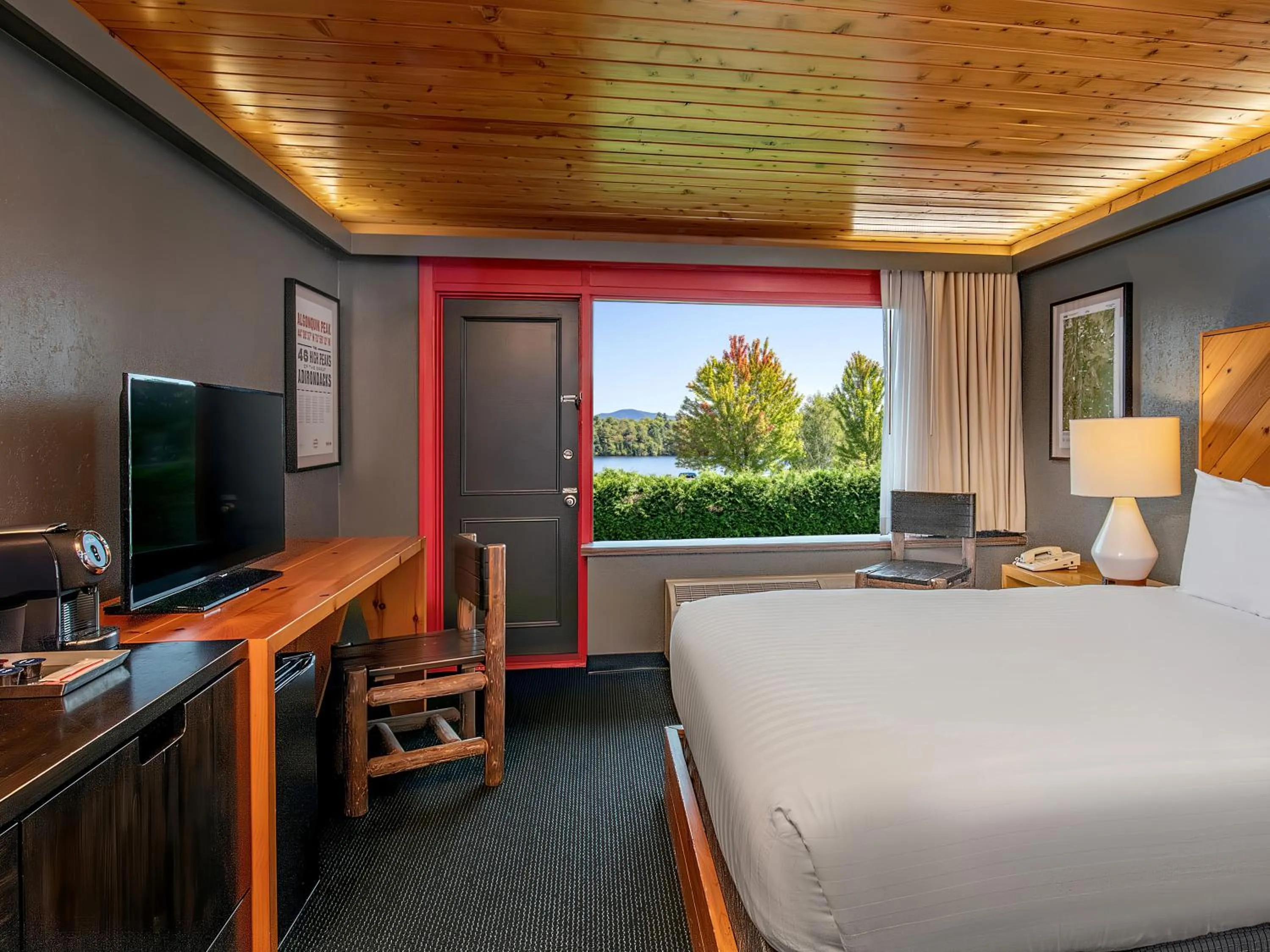 Bed in Lake House at High Peaks Resort