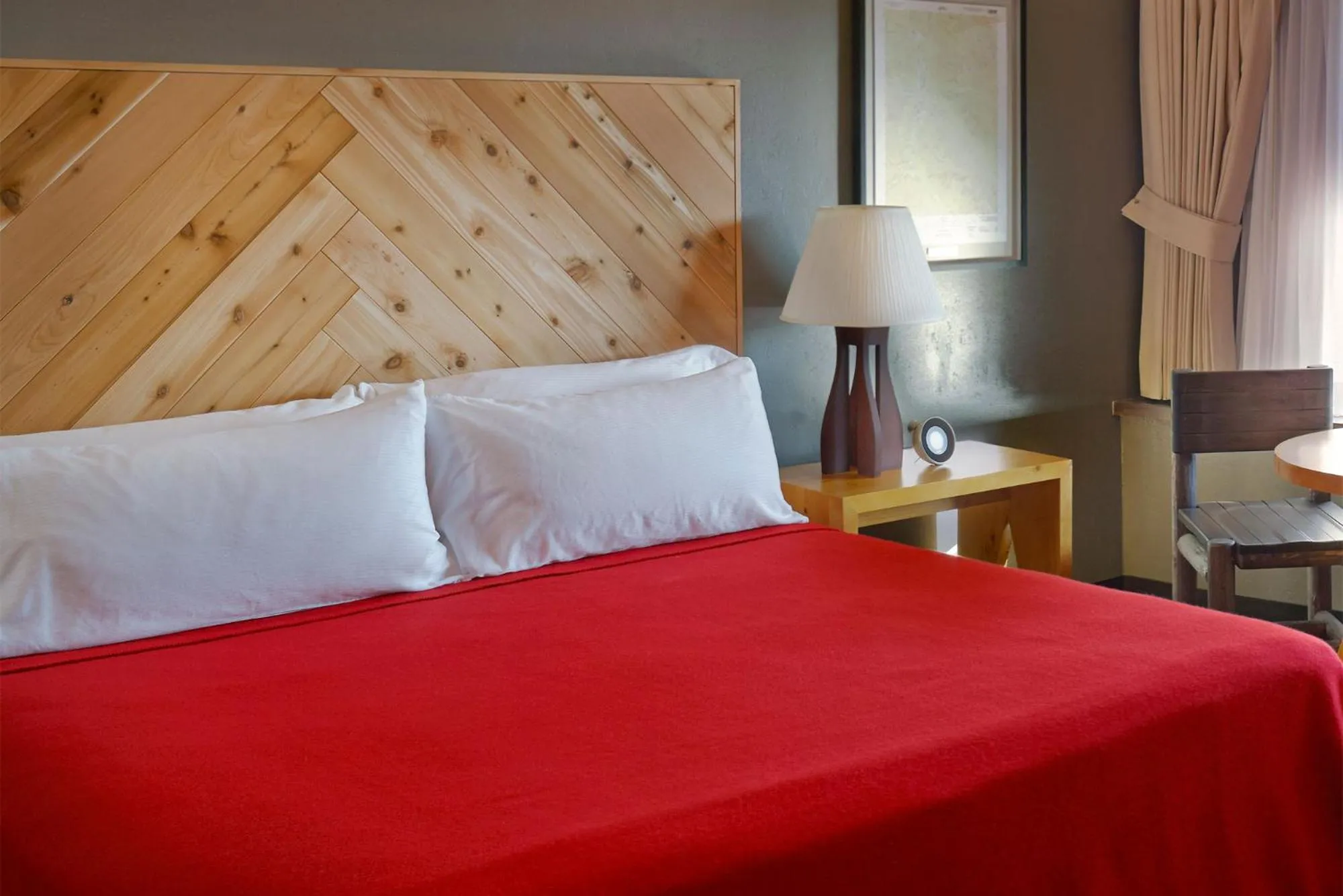 Bed in Lake House at High Peaks Resort