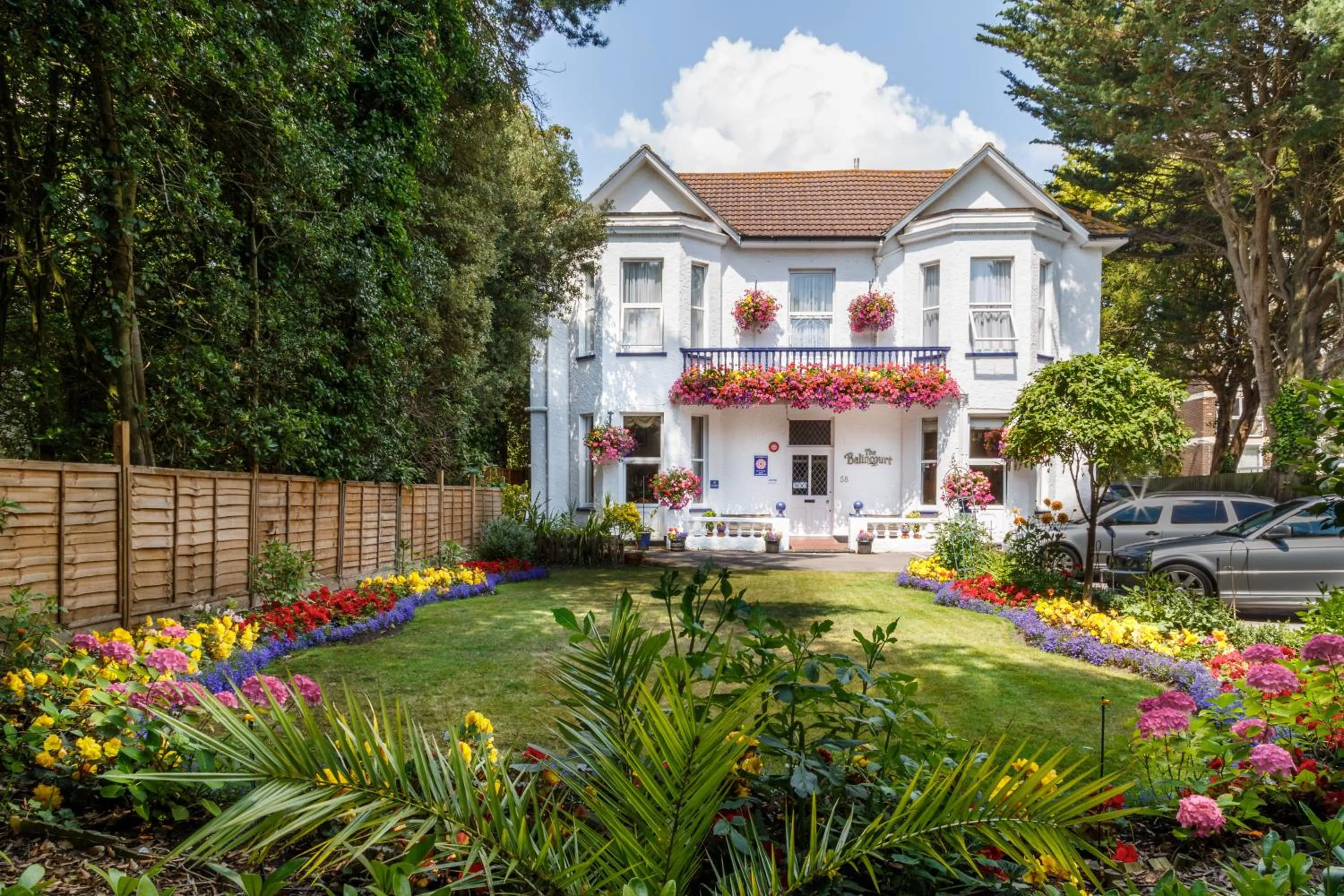 Facade/entrance in Balincourt