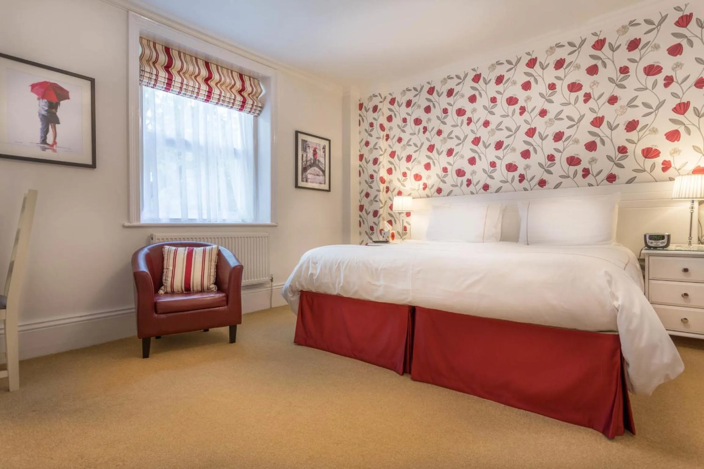 Shower, Bed in Balincourt