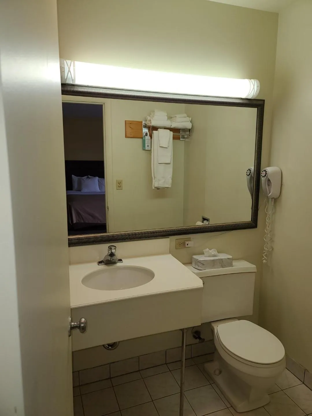 Bathroom in Budget Inn - Farmington