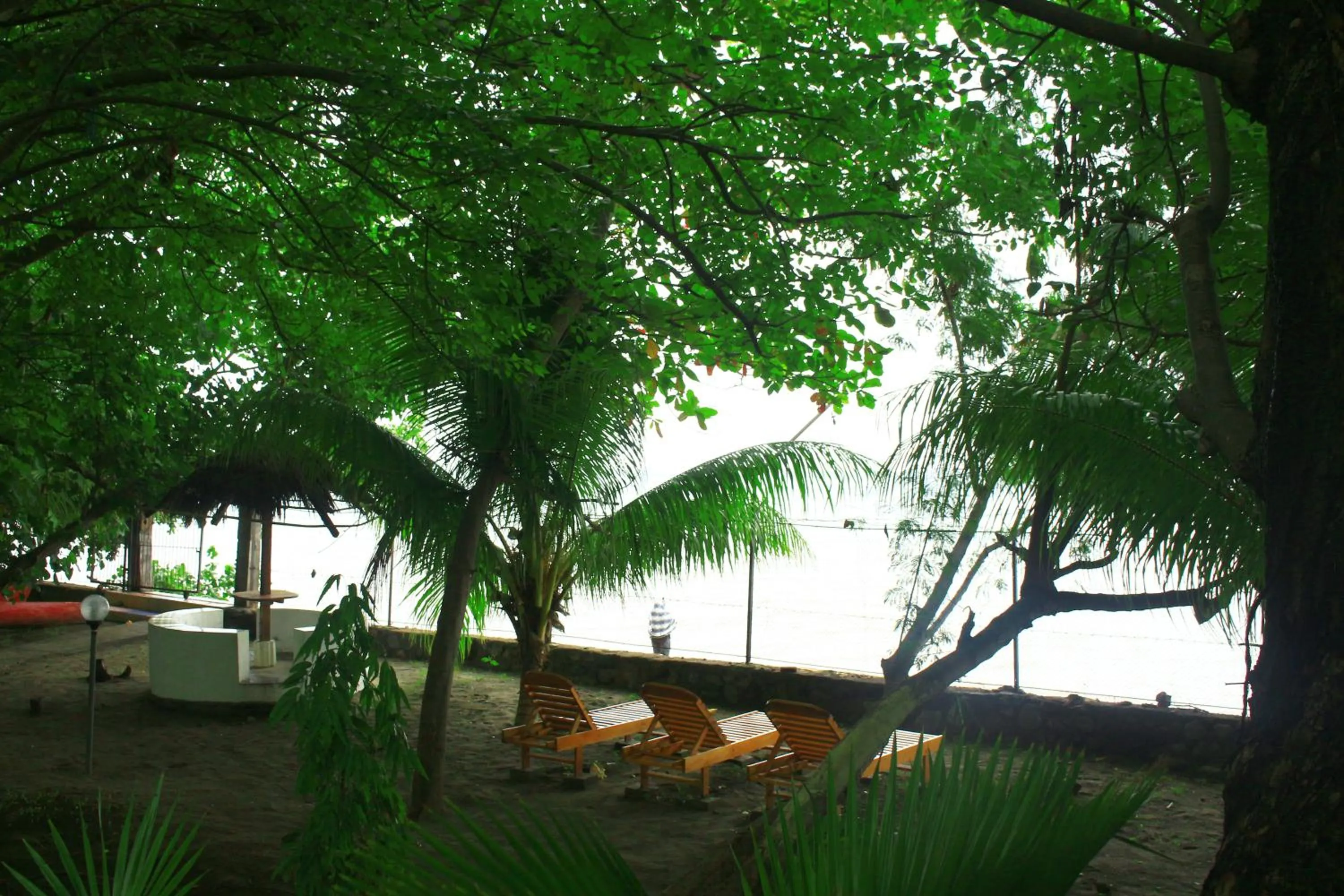 FX72 Beach Resort Maumere