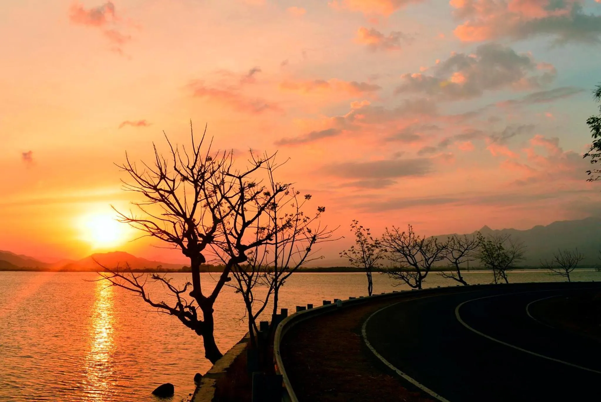 FX72 Beach Resort Maumere