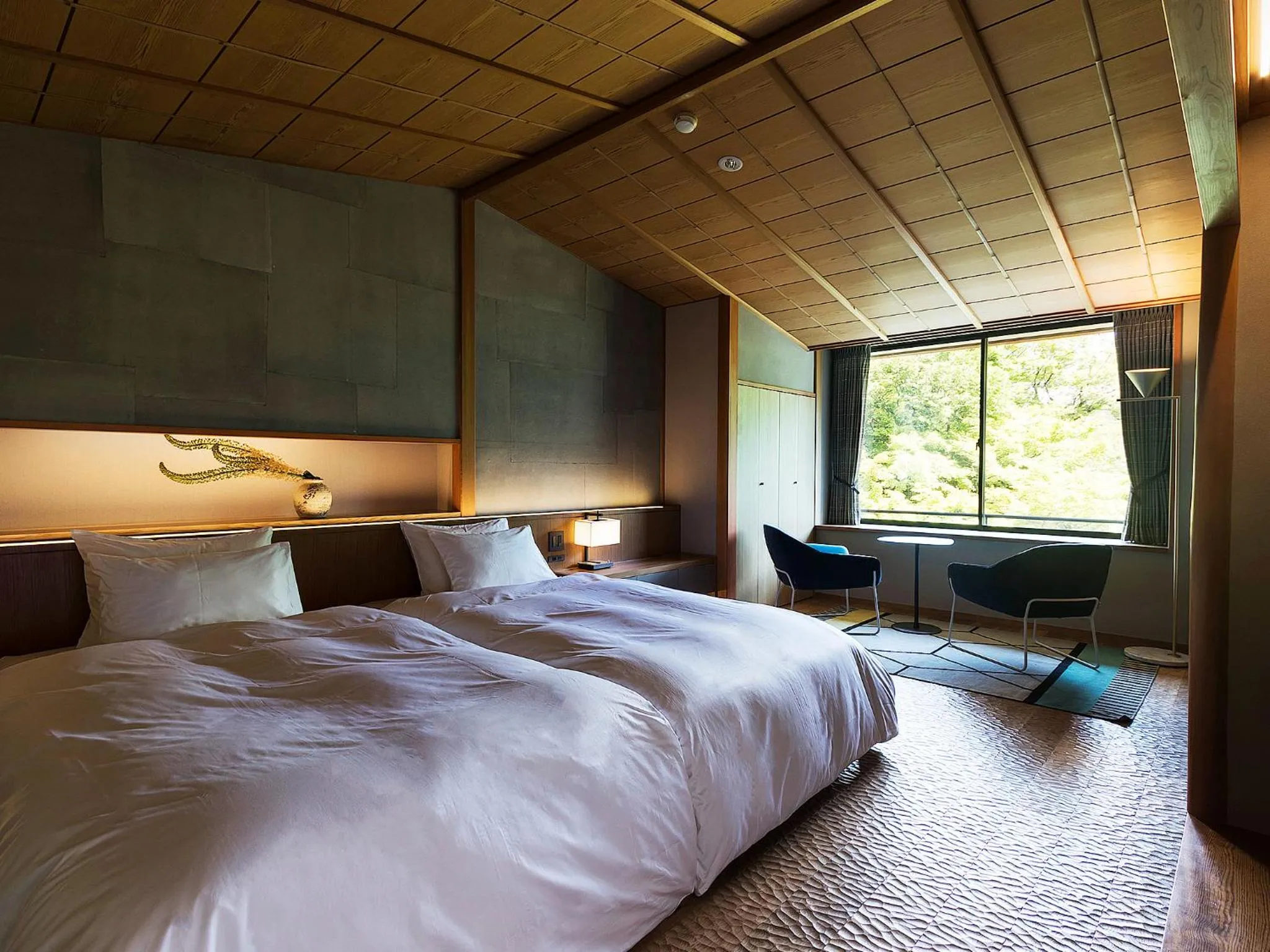 Photo of the whole room, Bed in Nanzenji sando KIKUSUI