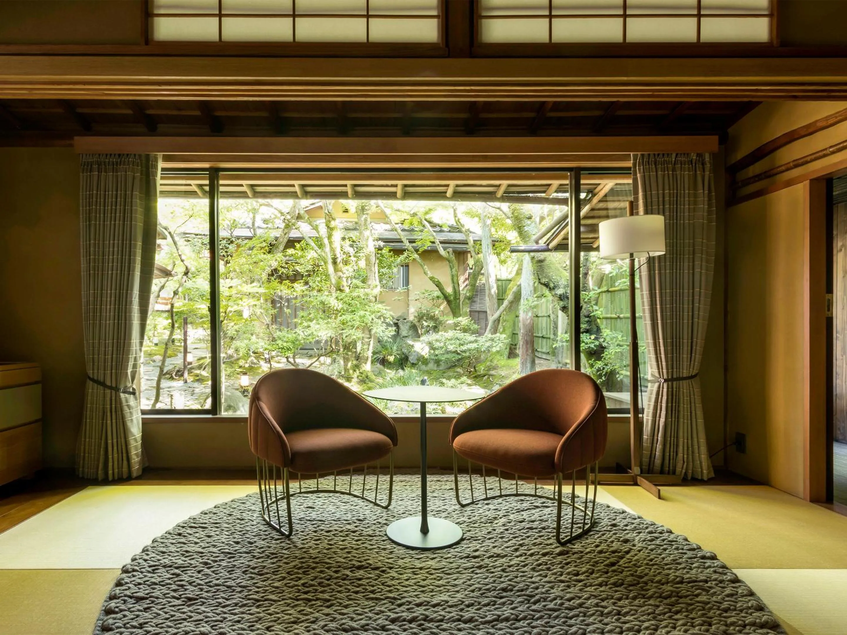 Living room in Nanzenji sando KIKUSUI