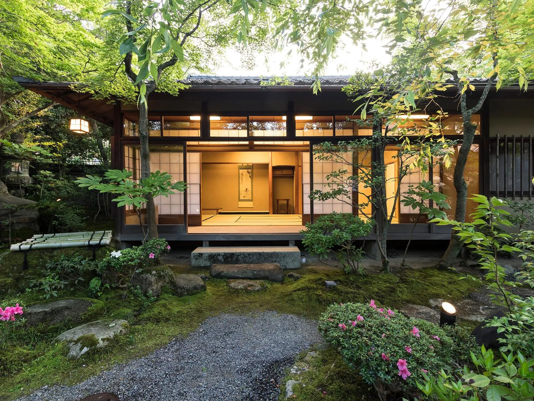 Facade/entrance in Nanzenji sando KIKUSUI