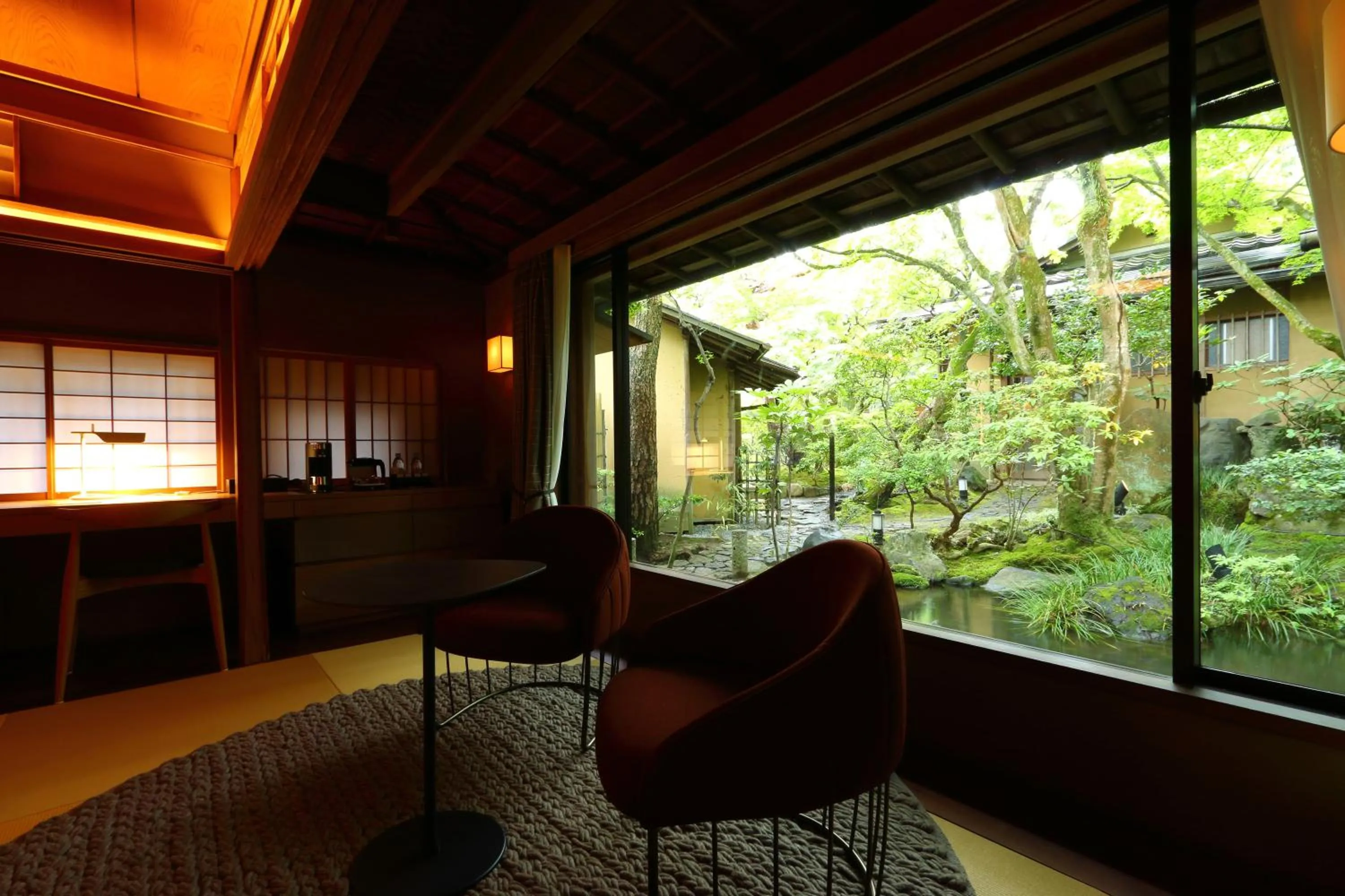 Garden view in Nanzenji sando KIKUSUI