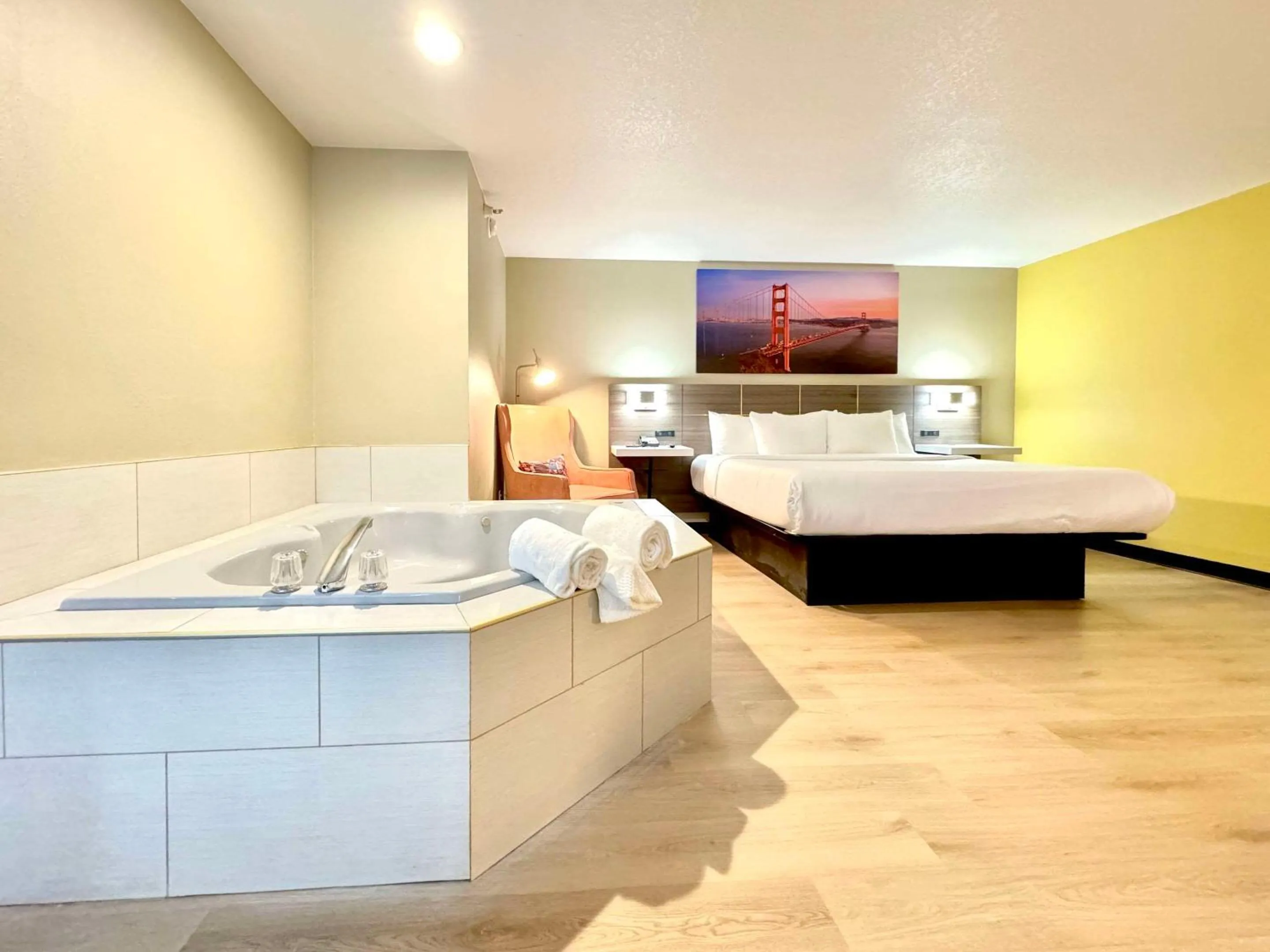 Bedroom, Bed in Quality Inn & Suites Willows