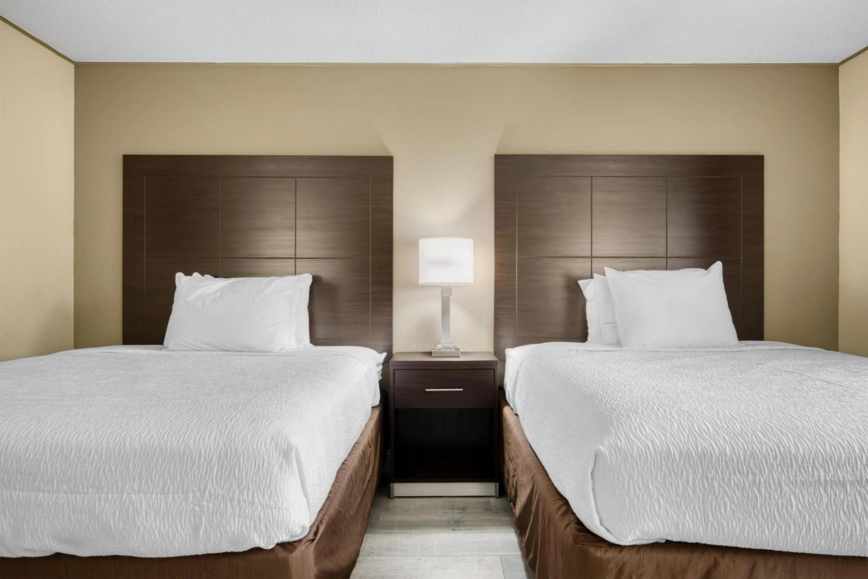 Bedroom, Bed in SureStay by Best Western Massena