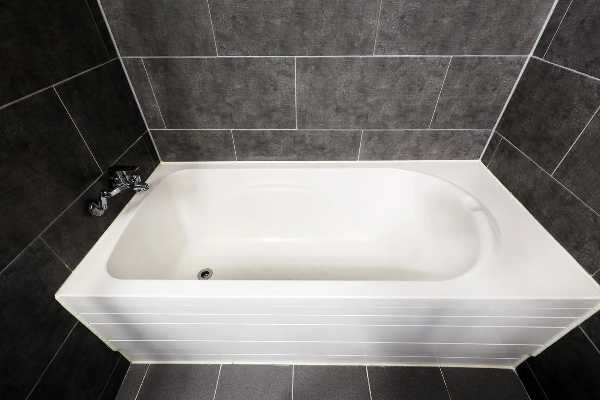 Bath in BOLTON Hotel