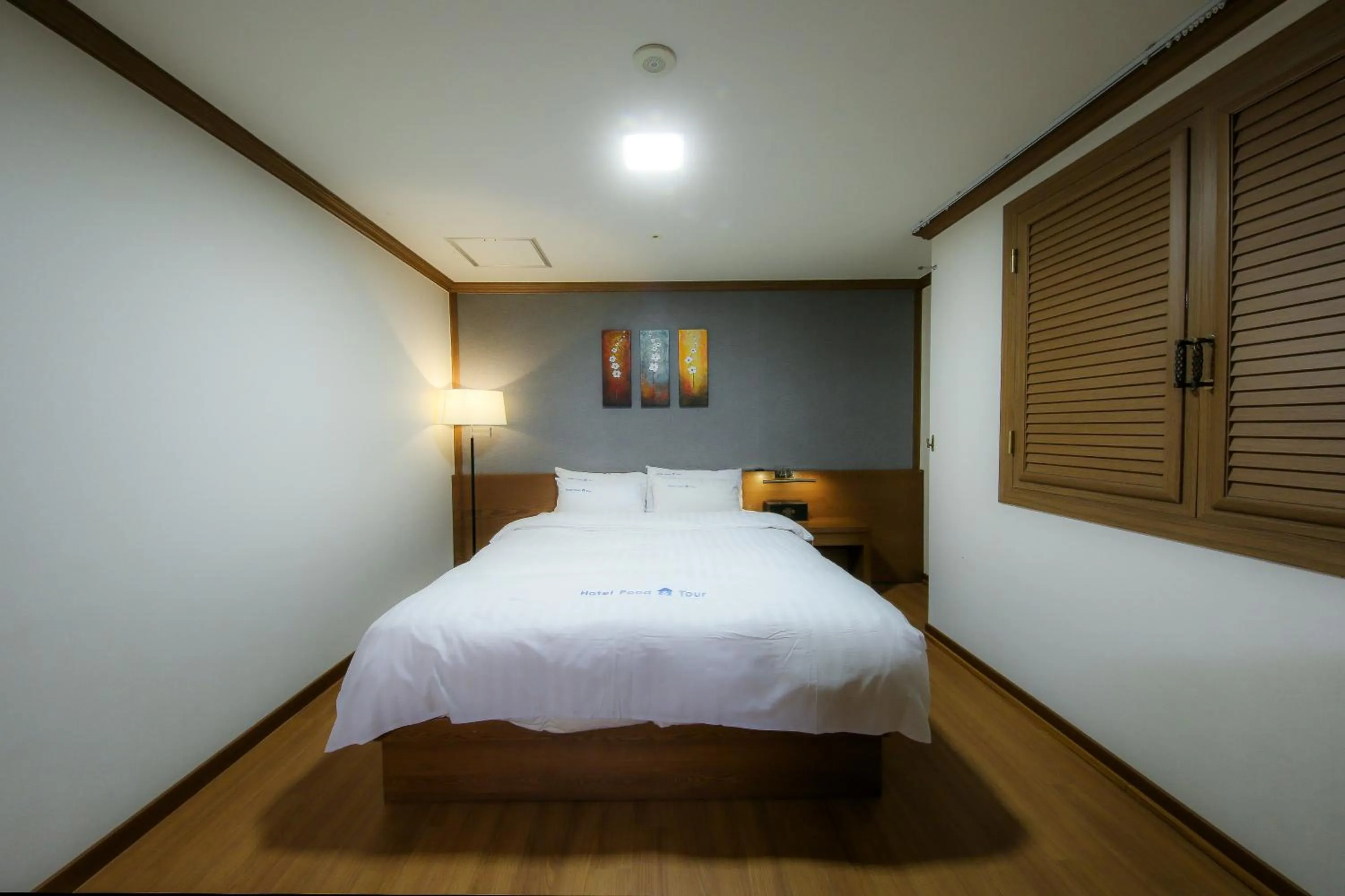 Photo of the whole room, Bed in BOLTON Hotel