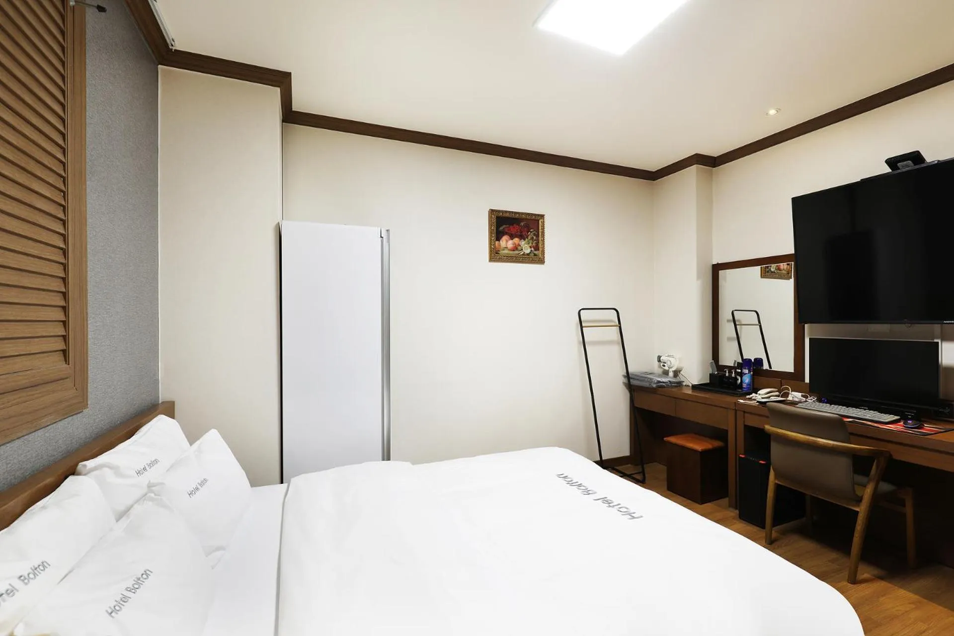 Bedroom, Bed in BOLTON Hotel