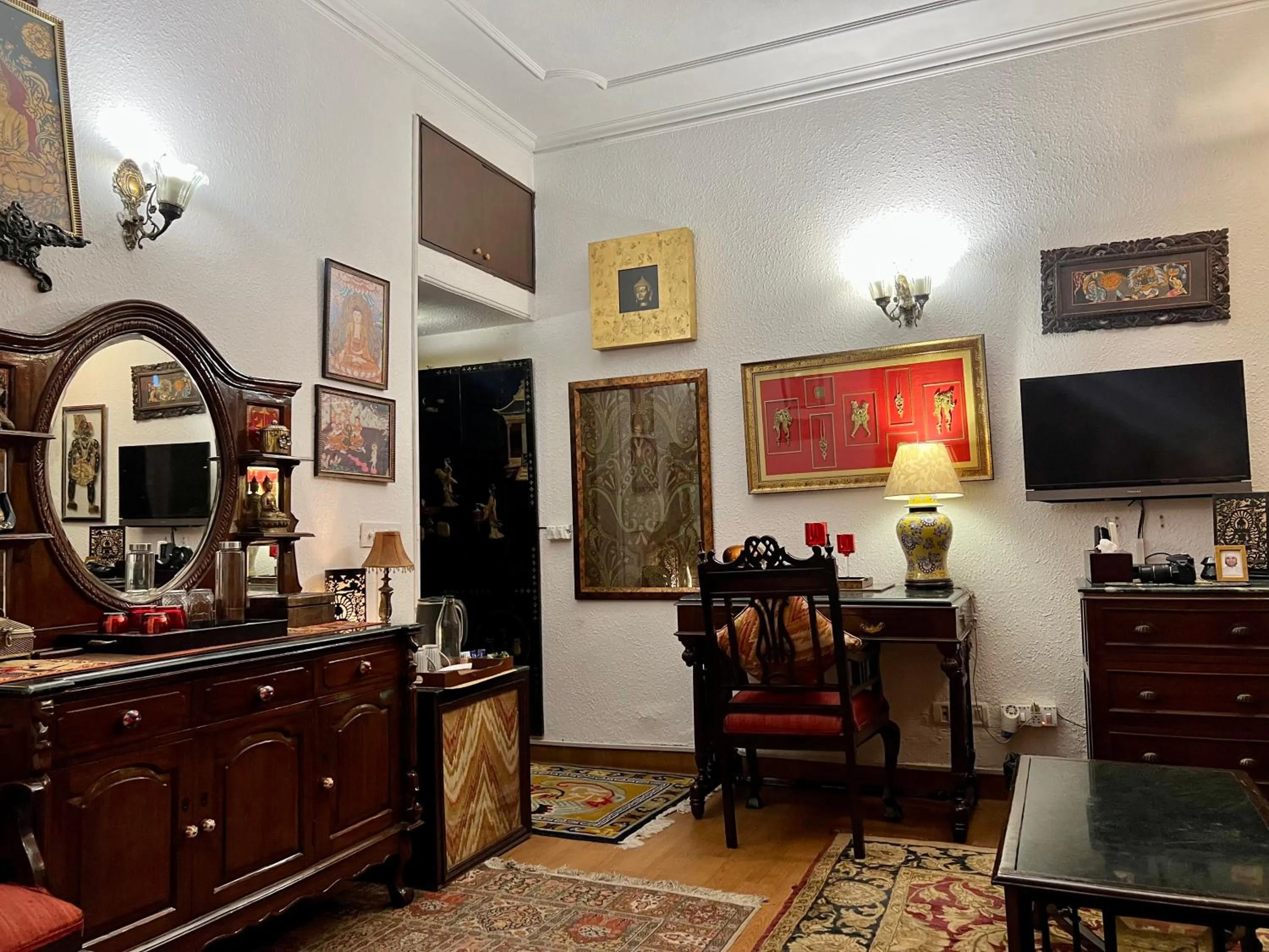 TV and multimedia in On The House - Bed and Breakfast