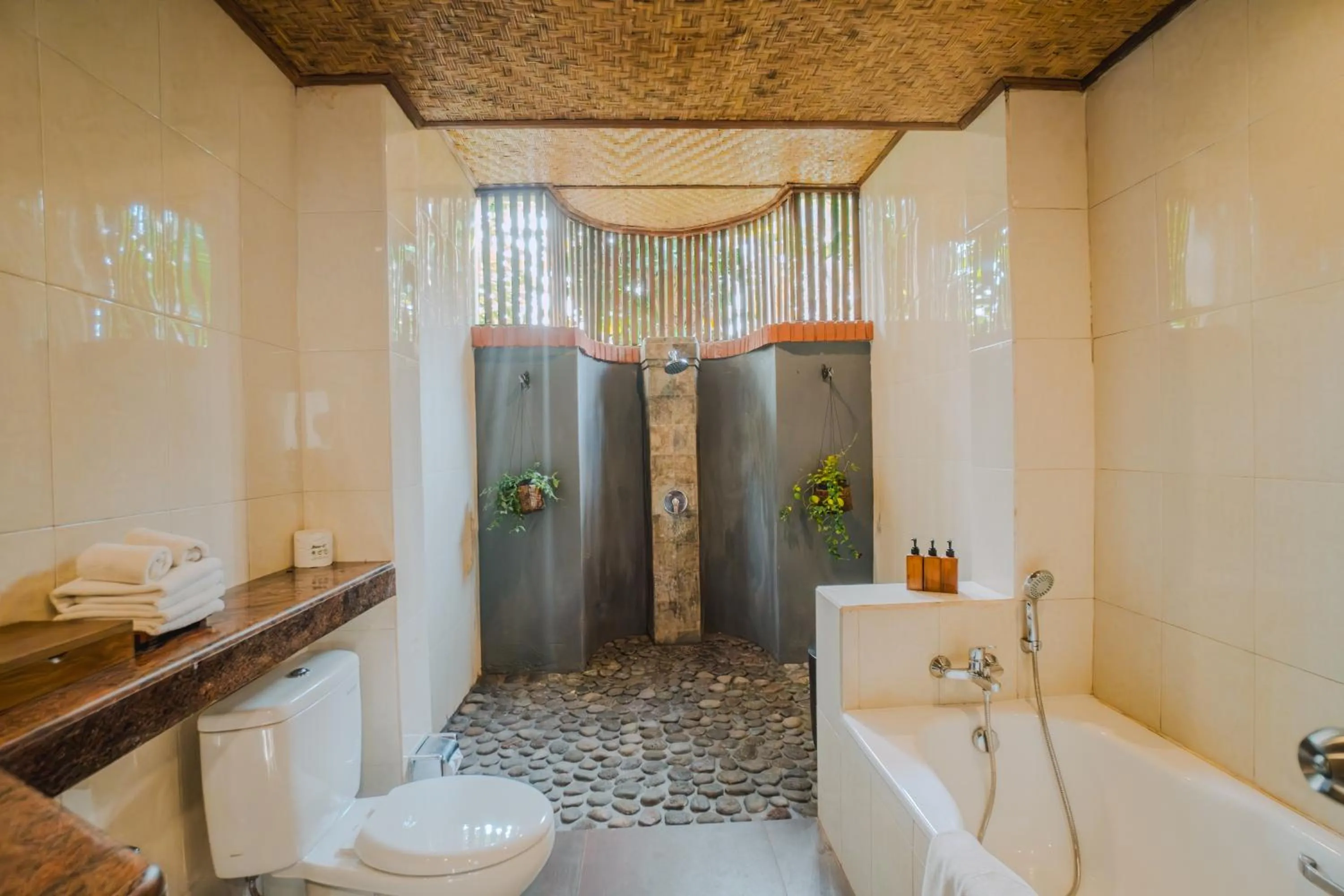 Bathroom in Rama Phala Resort & Spa