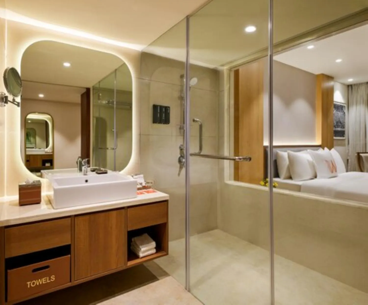 Shower, Bed in Welcomhotel by ITC Hotels, Ashram Road, Ahmedabad