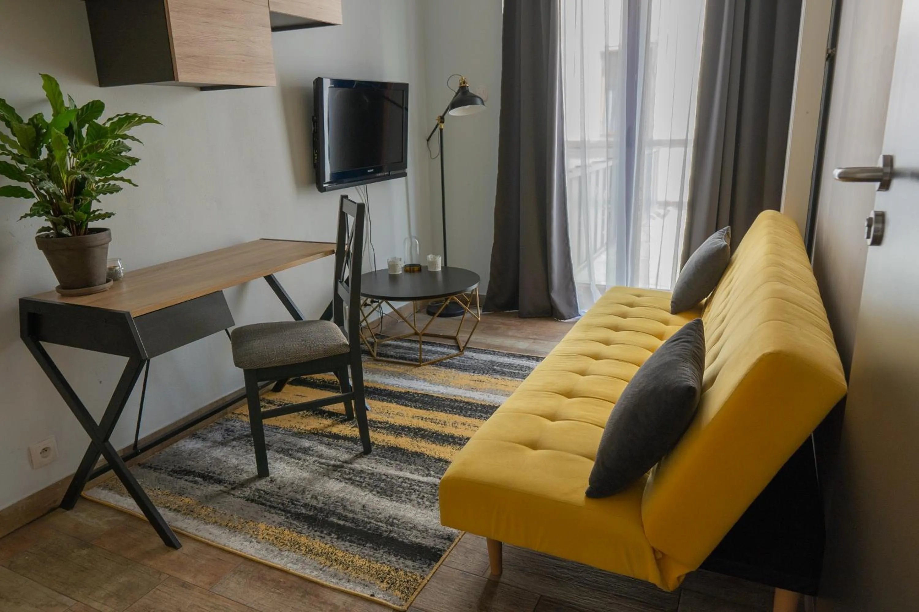 Living room in Moon Hostel Poznań