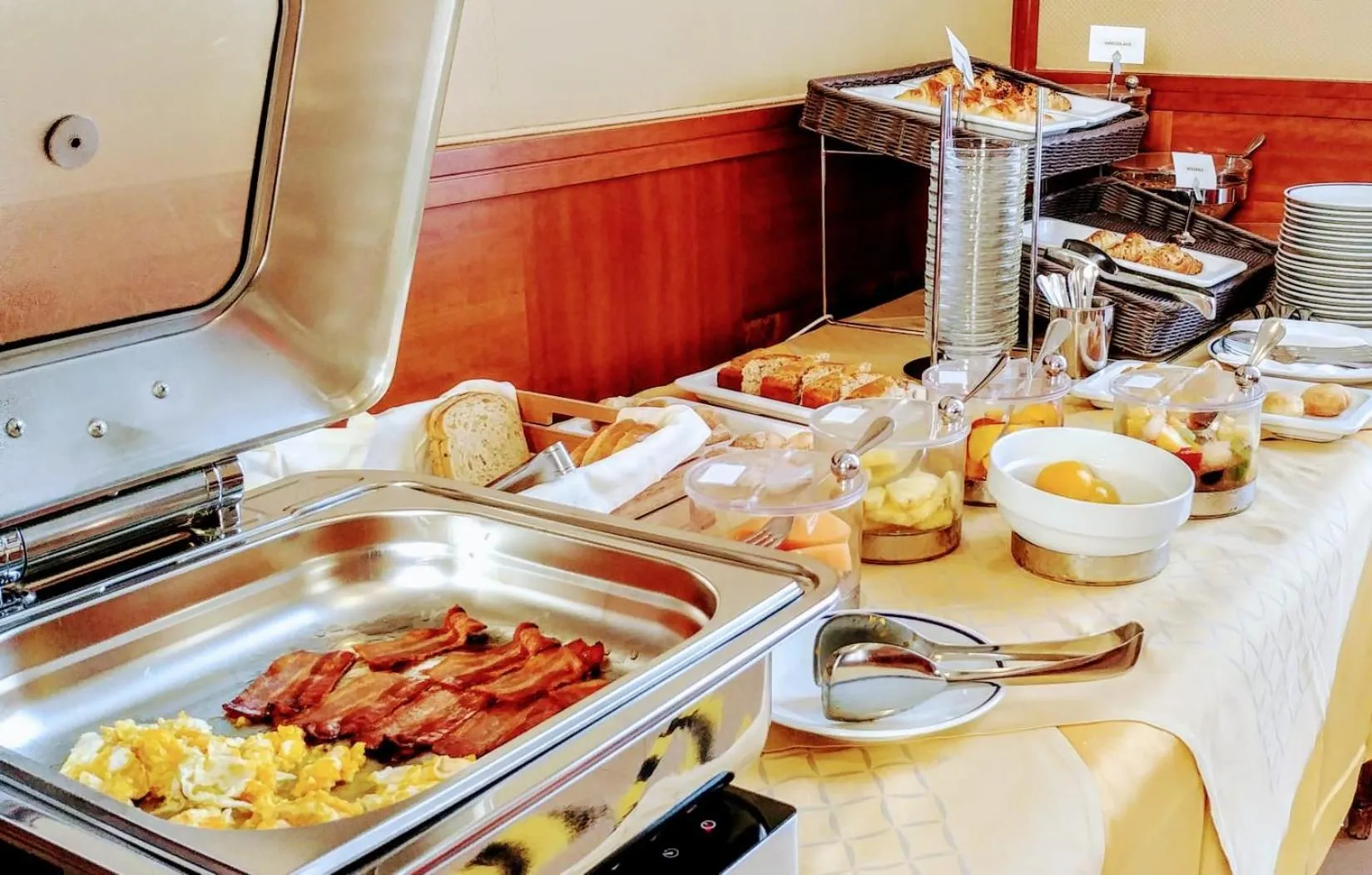 Breakfast in Hotel Carancini