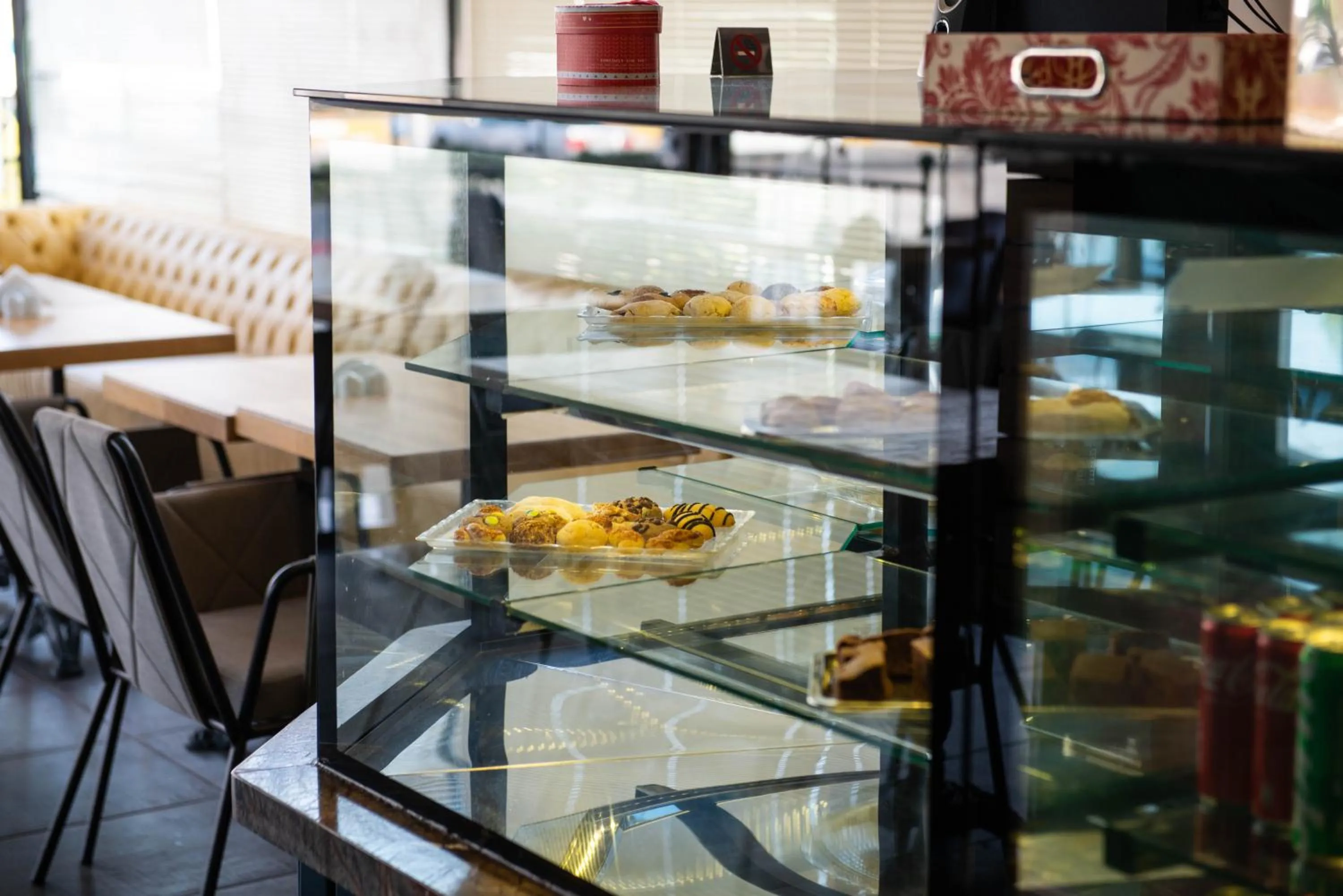 Food and drinks in Hotel Simsek