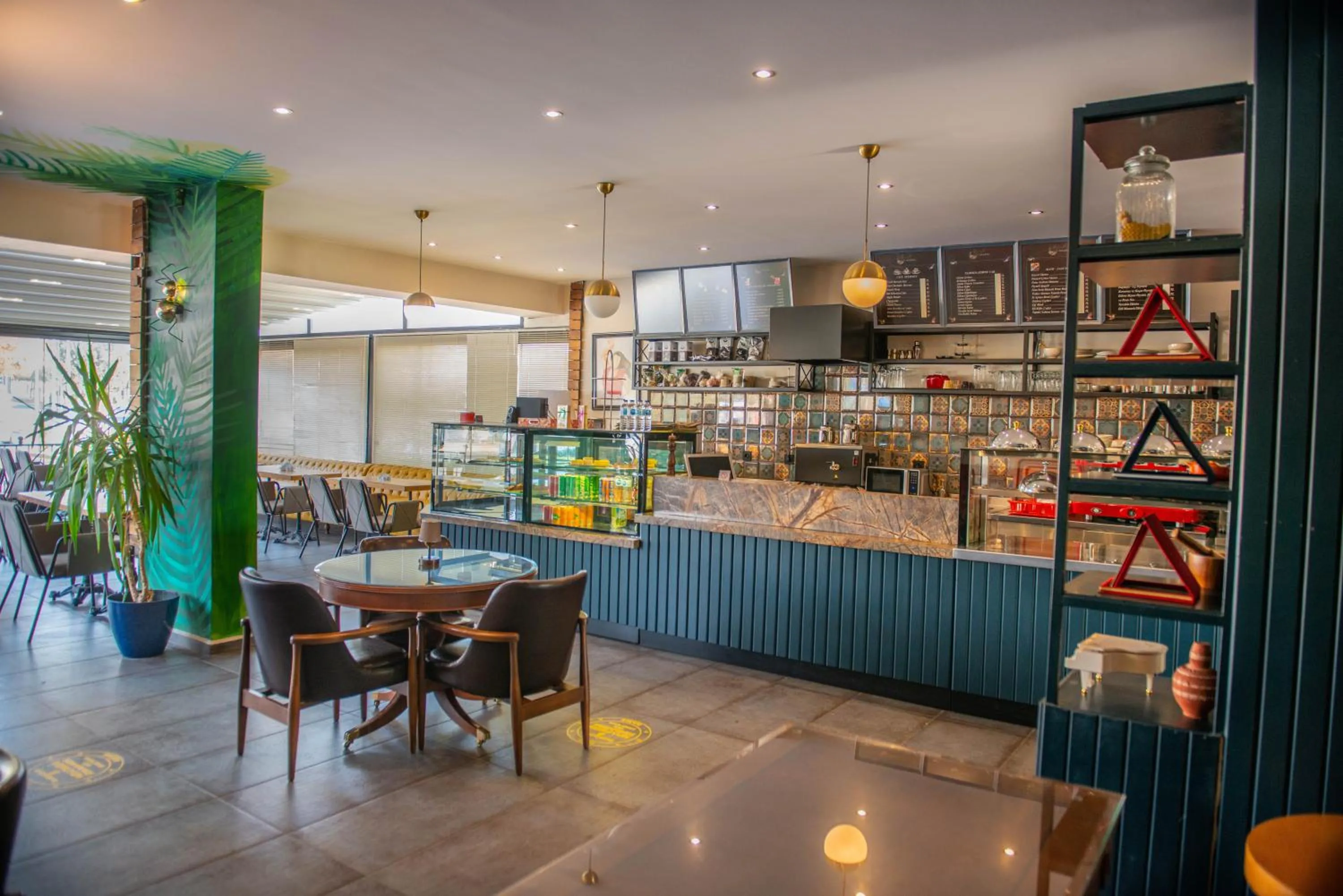 Restaurant/places to eat in Hotel Simsek