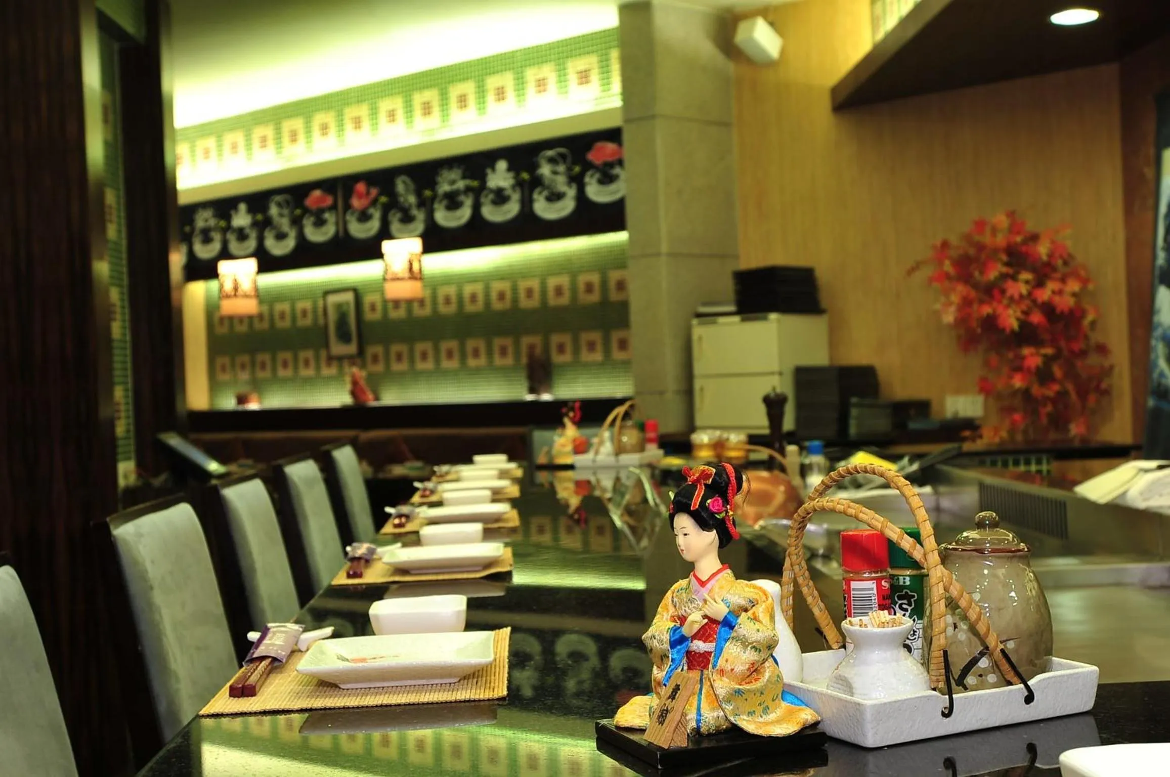 Restaurant/places to eat in The Royal Marina Plaza Hotel Guangzhou