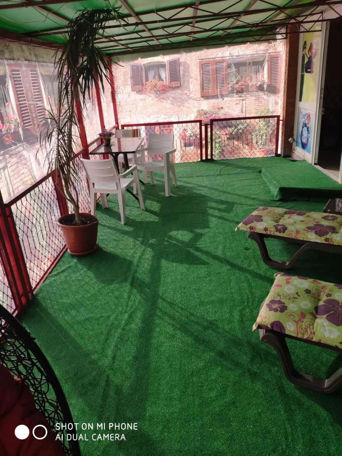 Like Home Hostel & TOURS