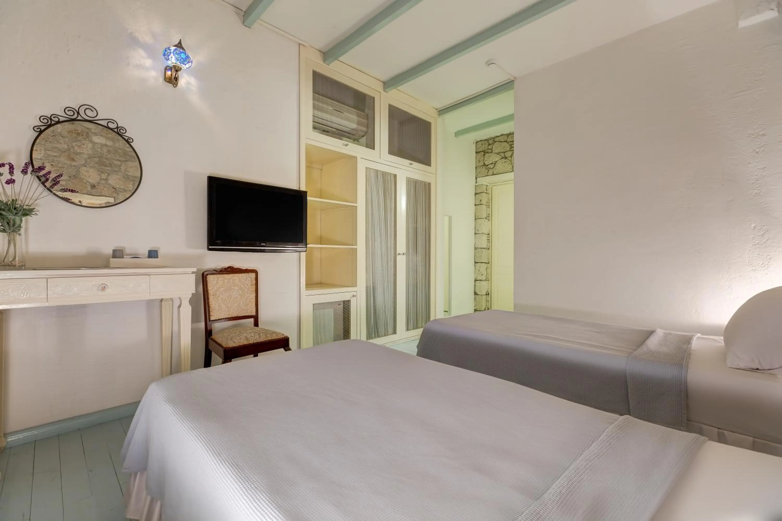 Photo of the whole room, Bed in Beyazhan Hotel