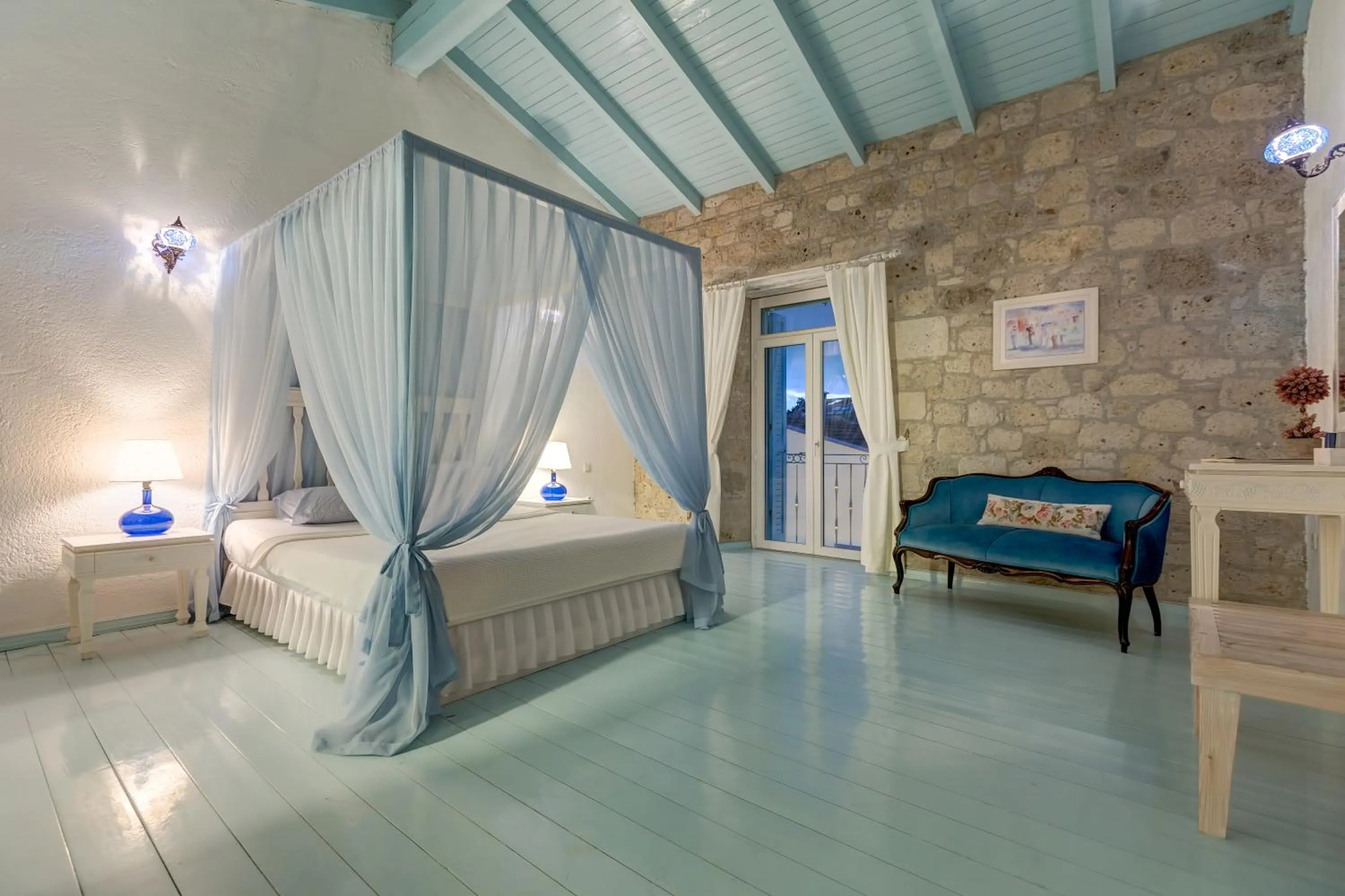 Bed in Beyazhan Hotel