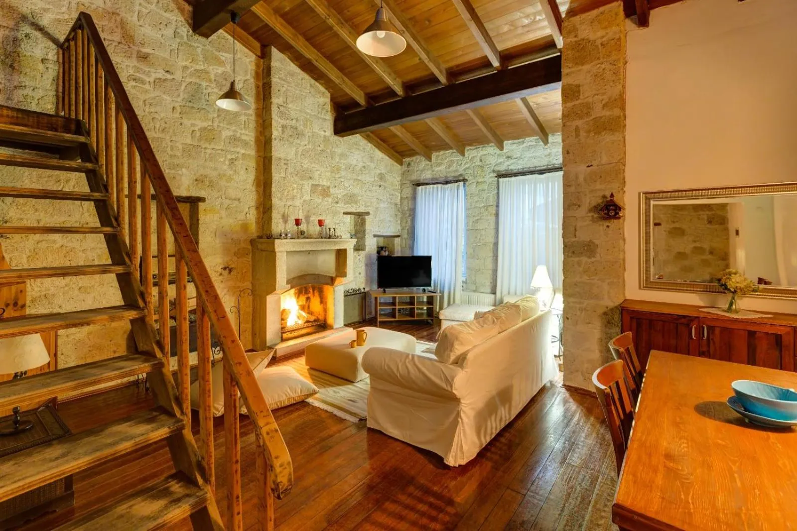 Living room in Beyazhan Hotel