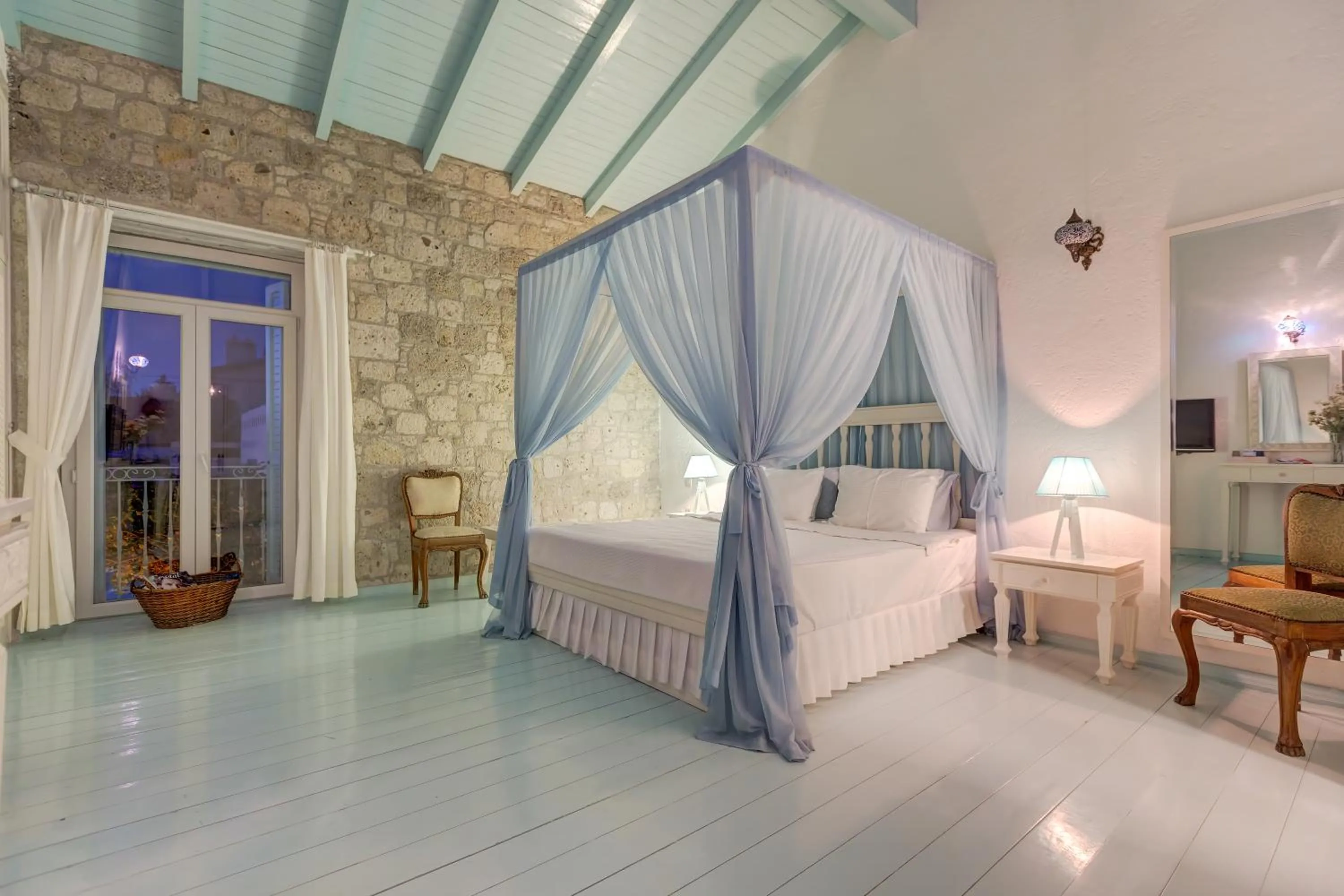 Bed in Beyazhan Hotel