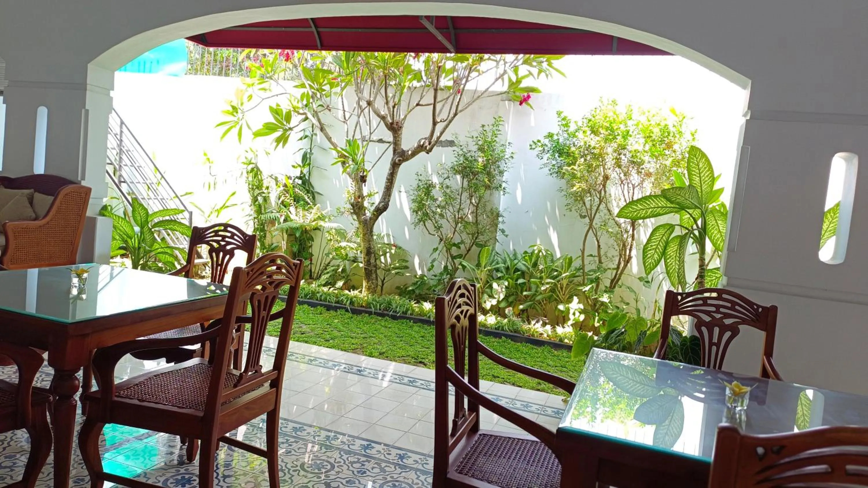 Restaurant/places to eat in Griya Asih