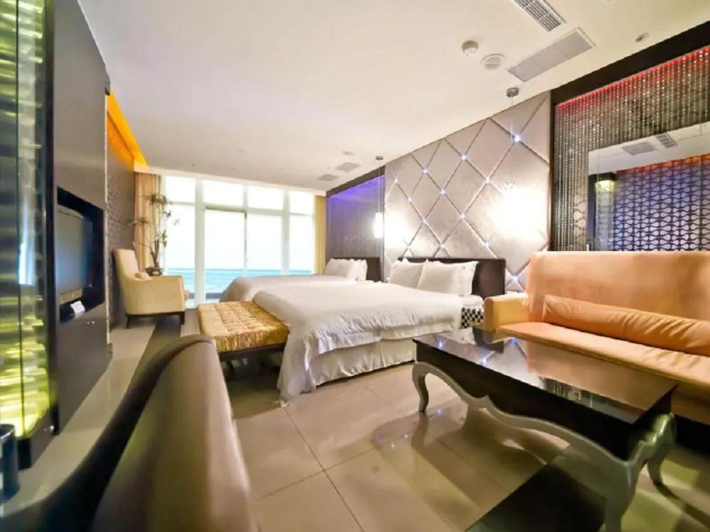 bunk bed, Bed in White House Hot Spring Beach Resort