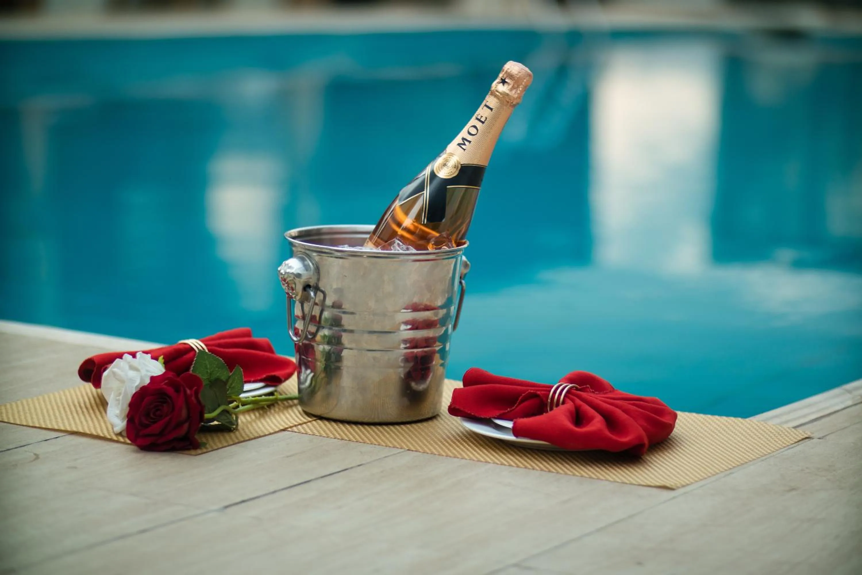 Swimming pool in Hotel Sunshine Enugu