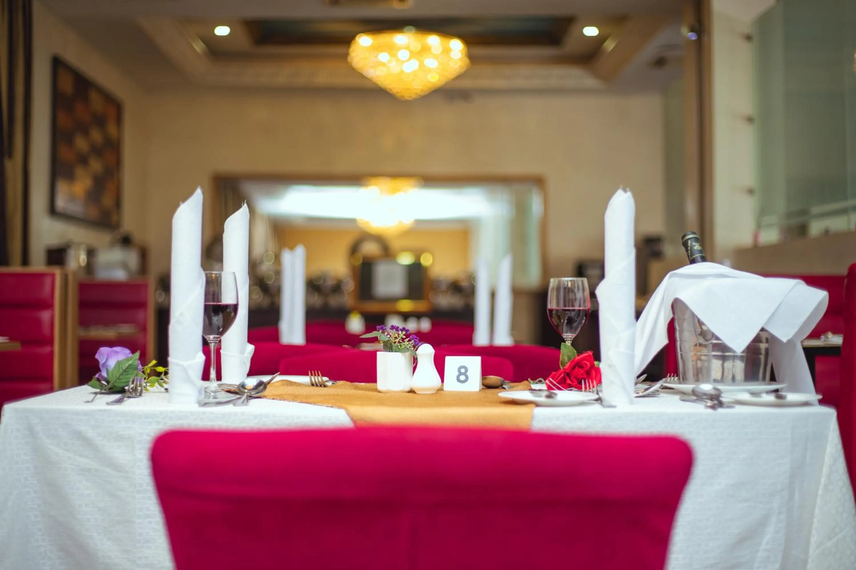 Restaurant/places to eat in Hotel Sunshine Enugu