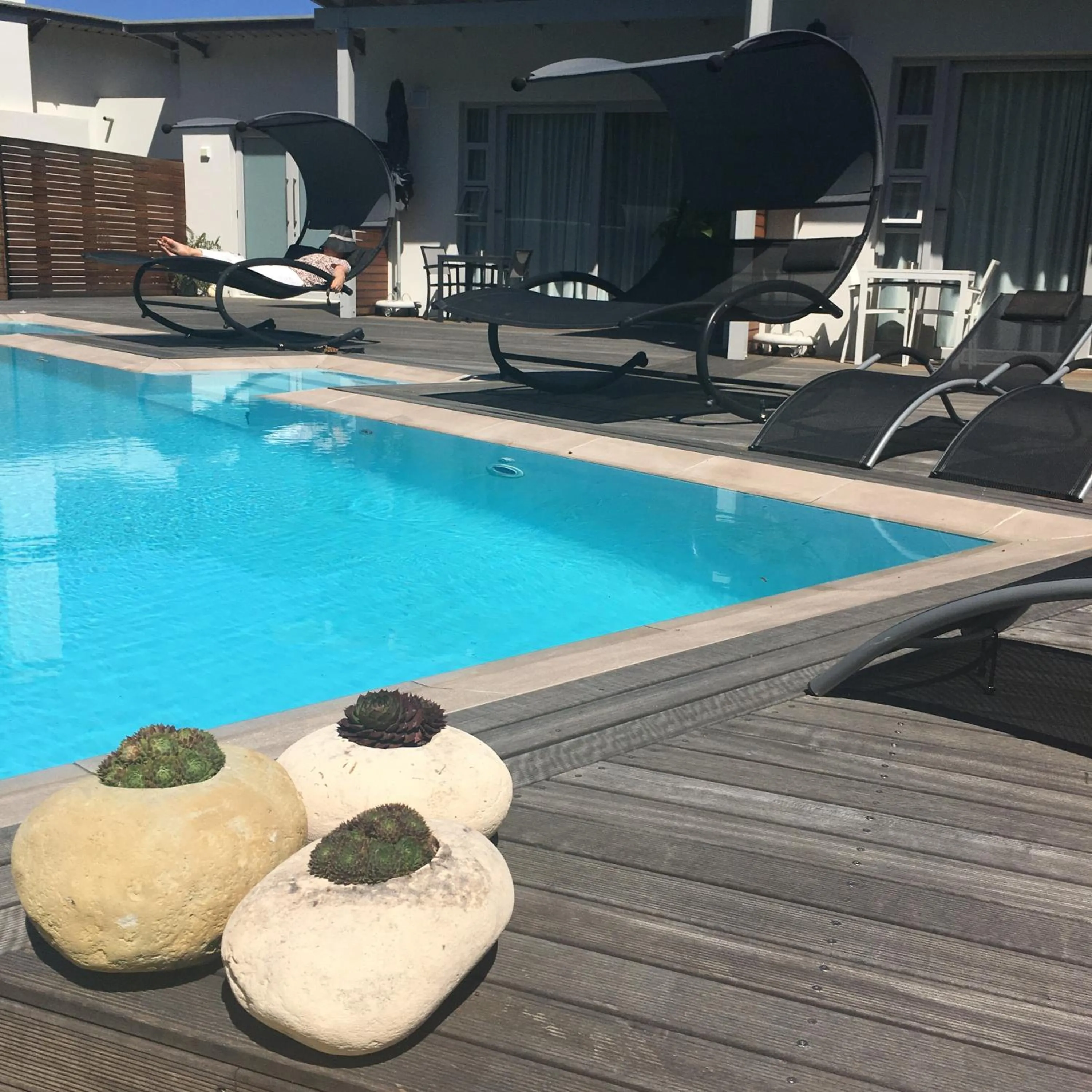 Day in A Riverbed Guesthouse