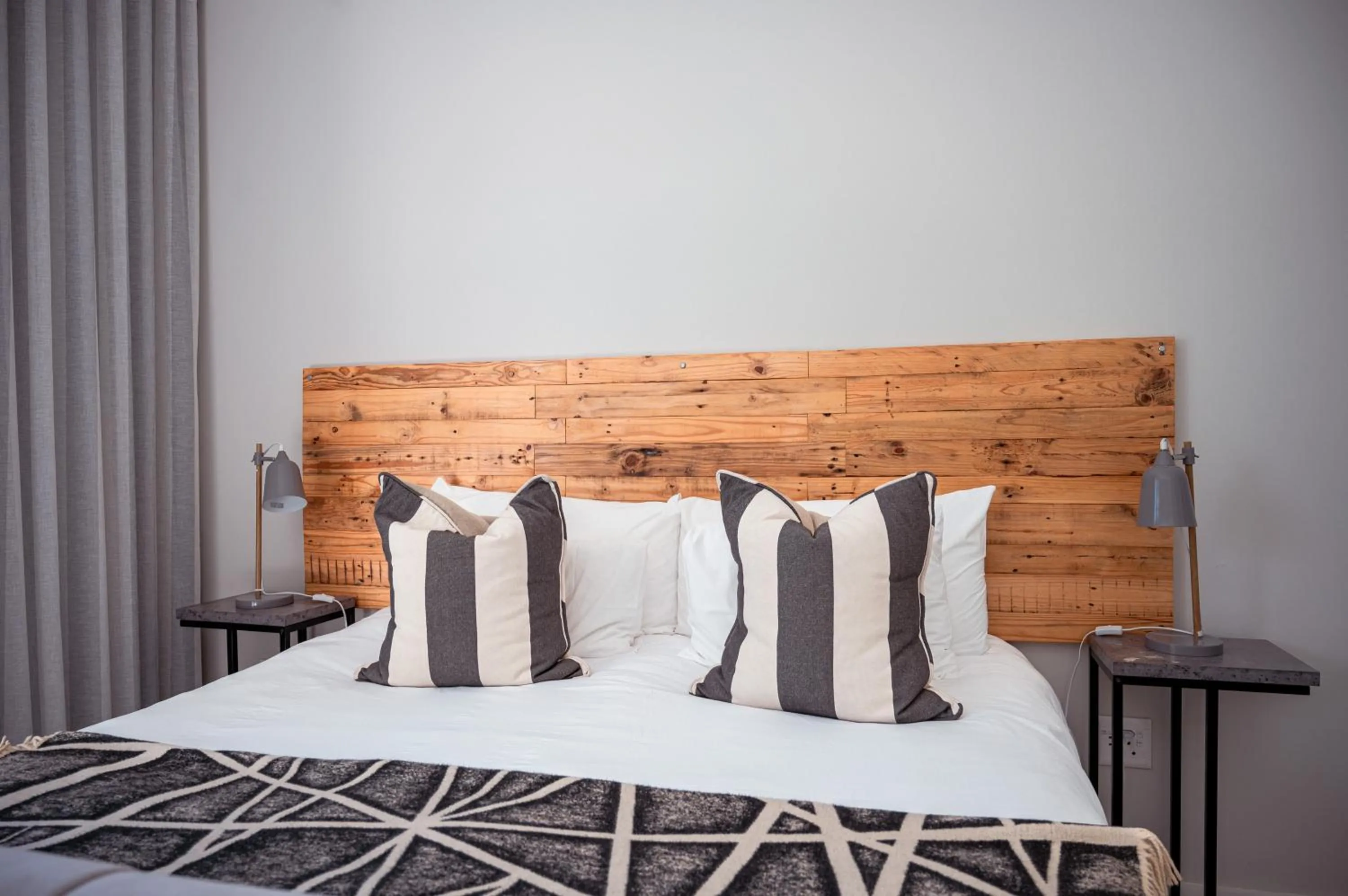 Bed in A Riverbed Guesthouse