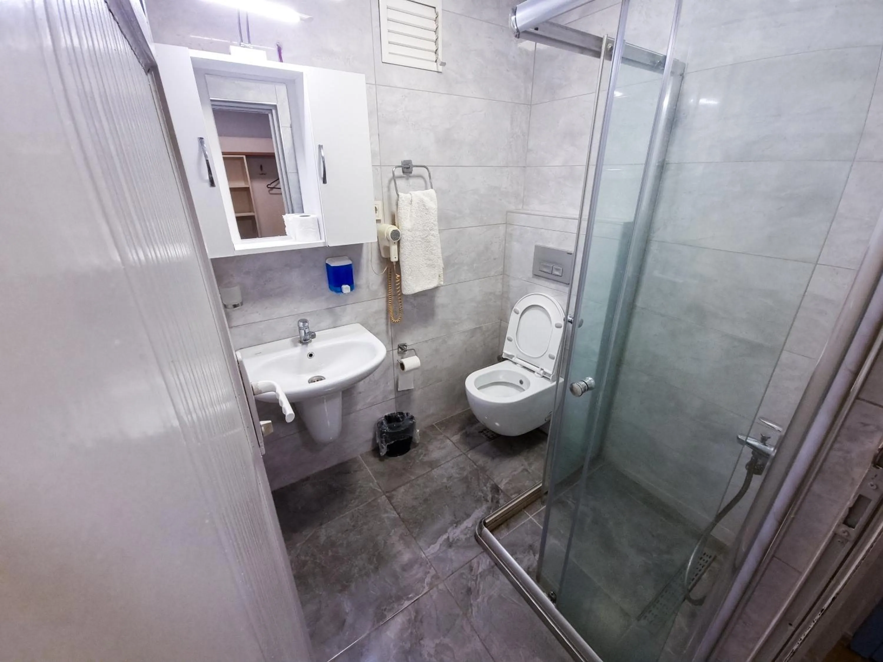 Bathroom in Tac Hotel