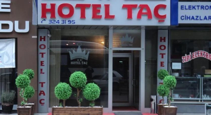Facade/entrance in Tac Hotel