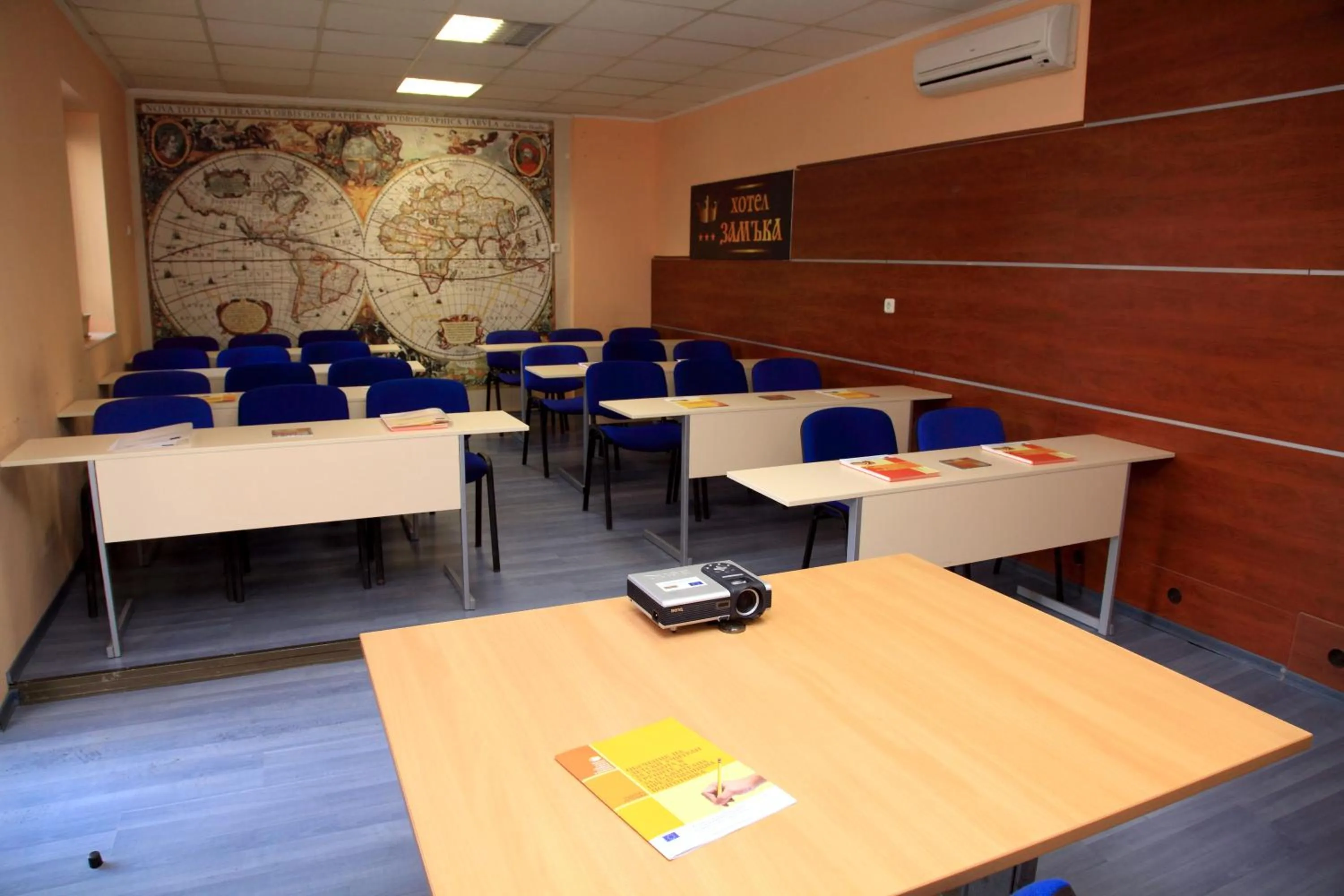 Business facilities in Family hotel The Castle