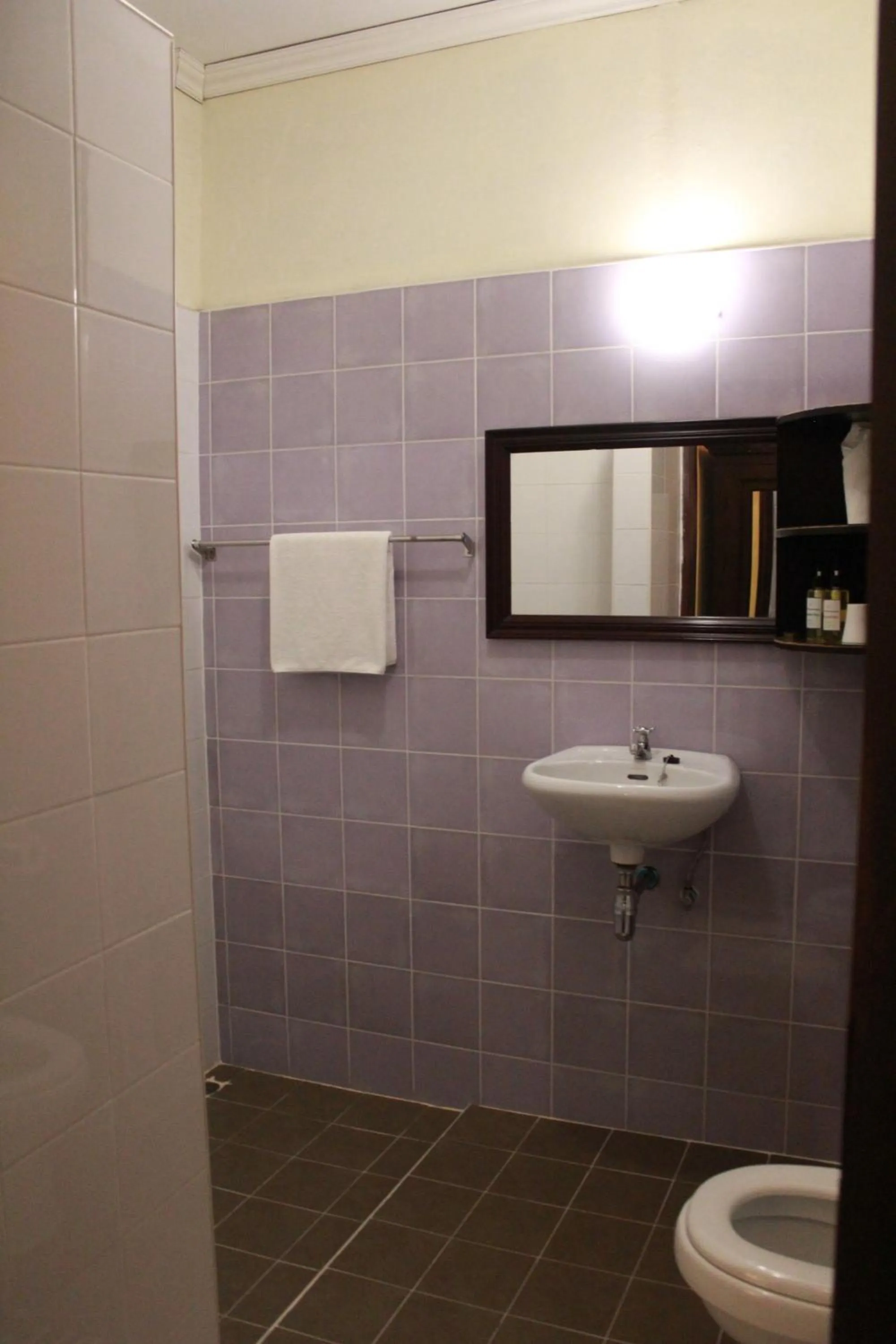 Toilet in Hotel Khamvongsa